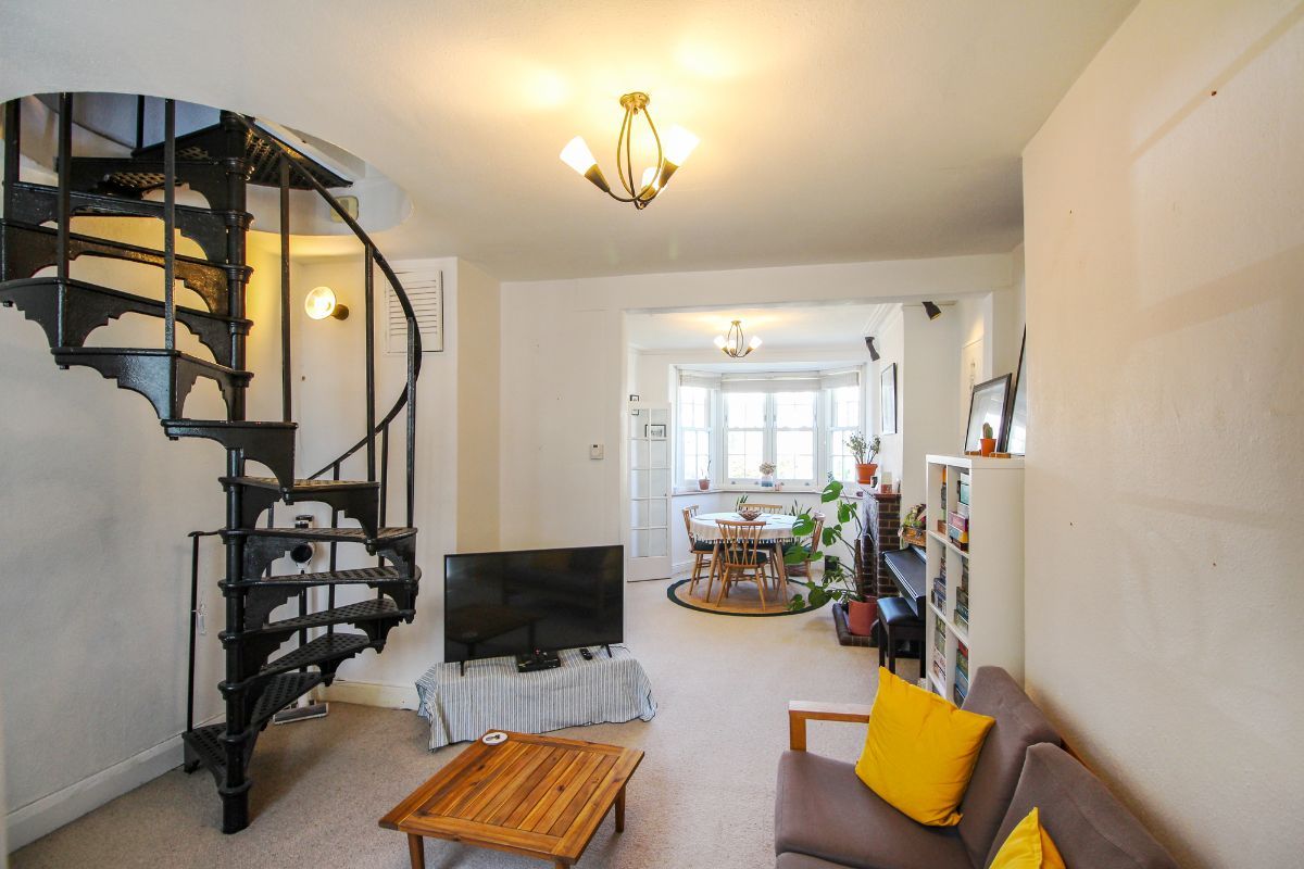 2 bed terraced house to rent in Chase Road, London N14 Zoopla