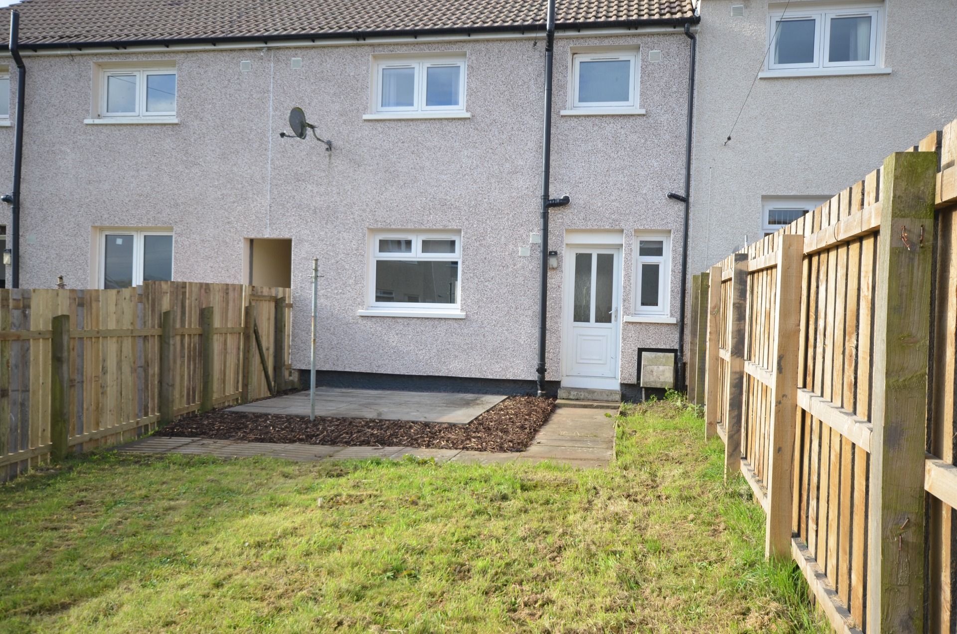 2 bed terraced house to rent in Henderson Drive, Muirkirk, Ayrshire