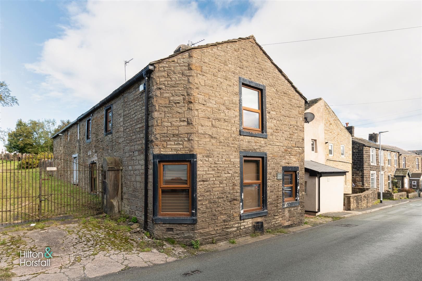 2 bed cottage for sale in Nelson Road, Briercliffe, Burnley BB10 Zoopla