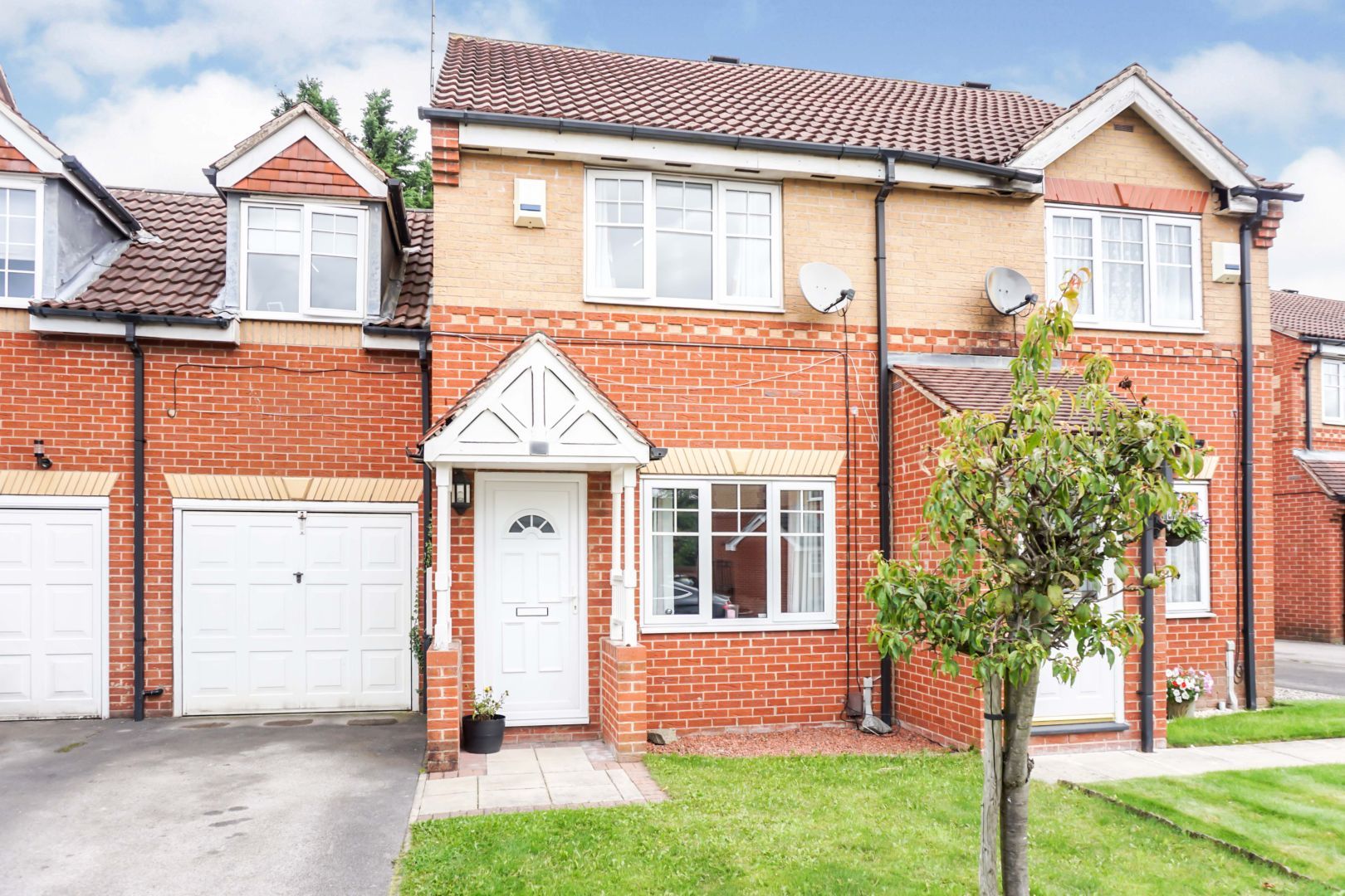 Markington Place, Leeds LS10  