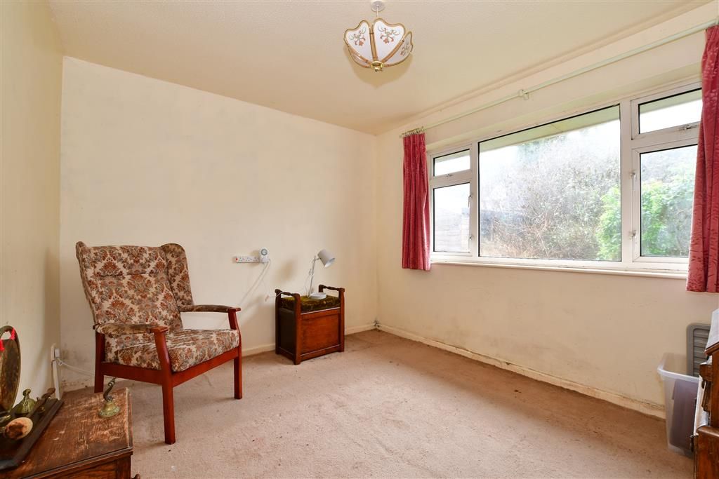 4 bed bungalow for sale in Elizabeth Gardens, Havenstreet, Ryde, Isle