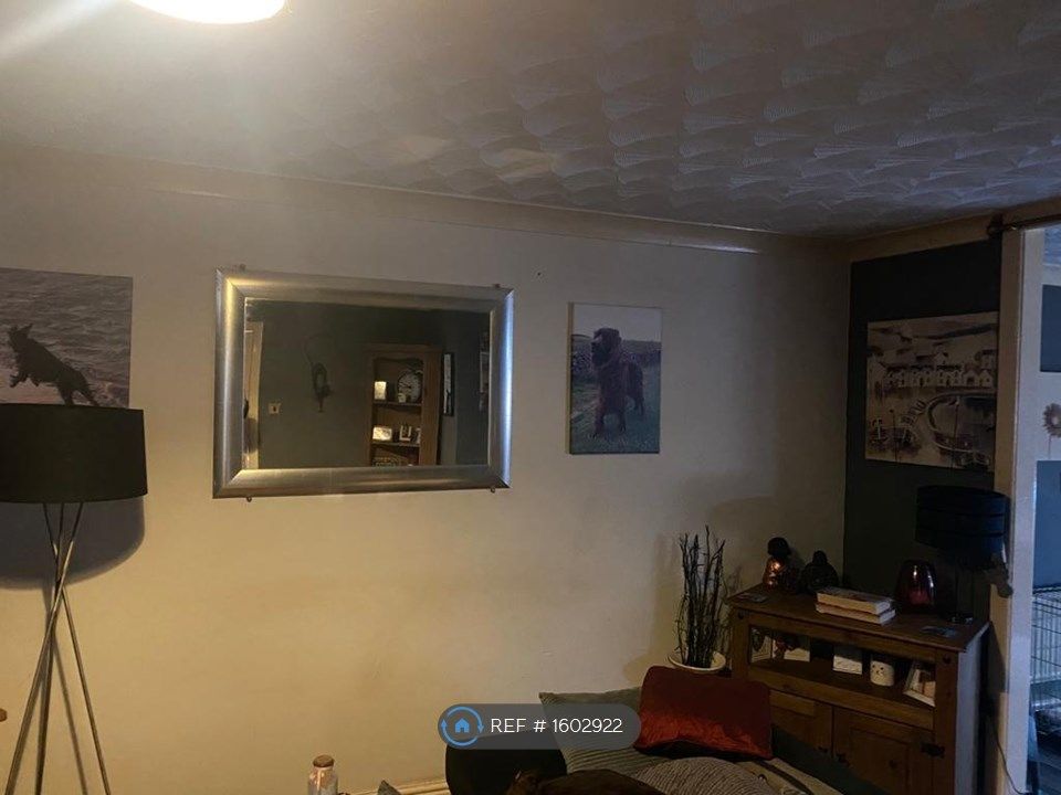 3 bed semidetached house to rent in Long Lane, Hindley Green, Wigan