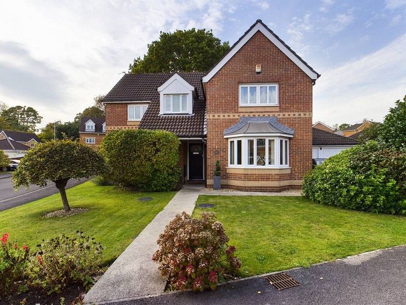4 bed detached house for sale in Woodruff Way, Thornhill, Cardiff. CF14