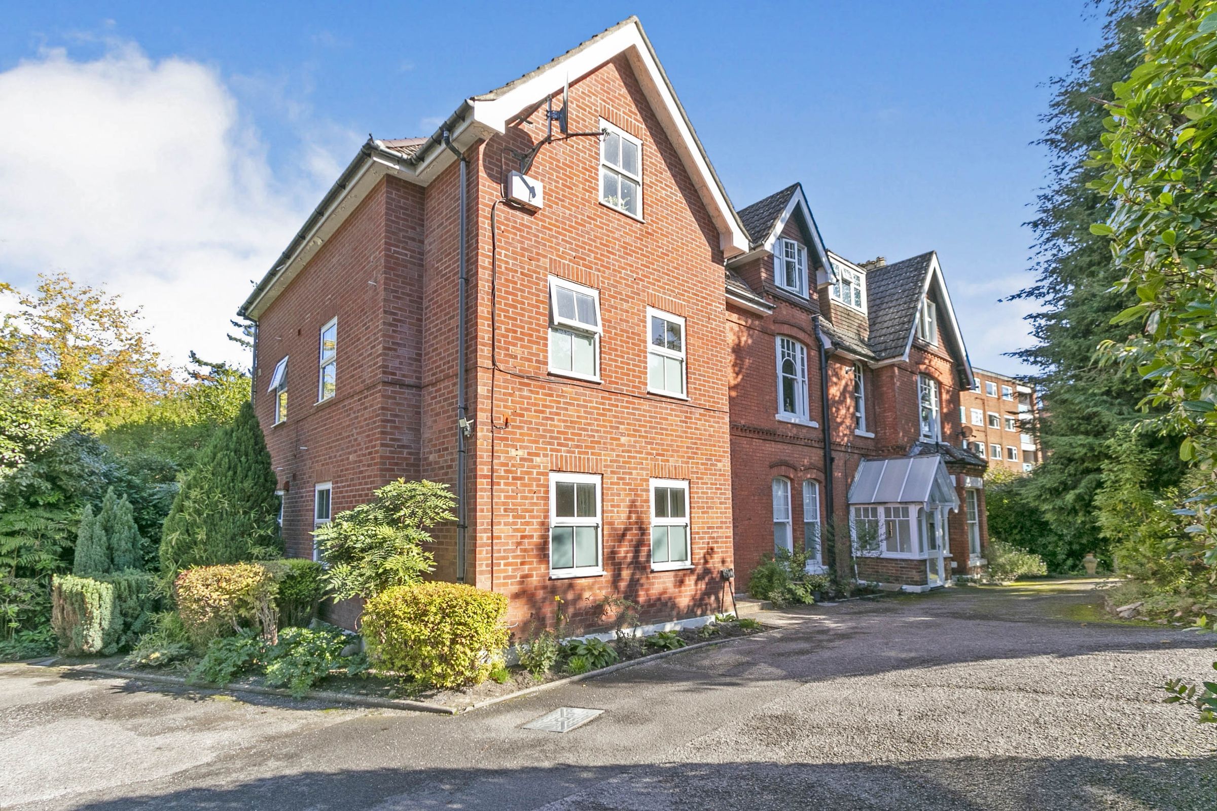 2 bed flat for sale in Surrey Road, Bournemouth, Dorset BH4 Zoopla