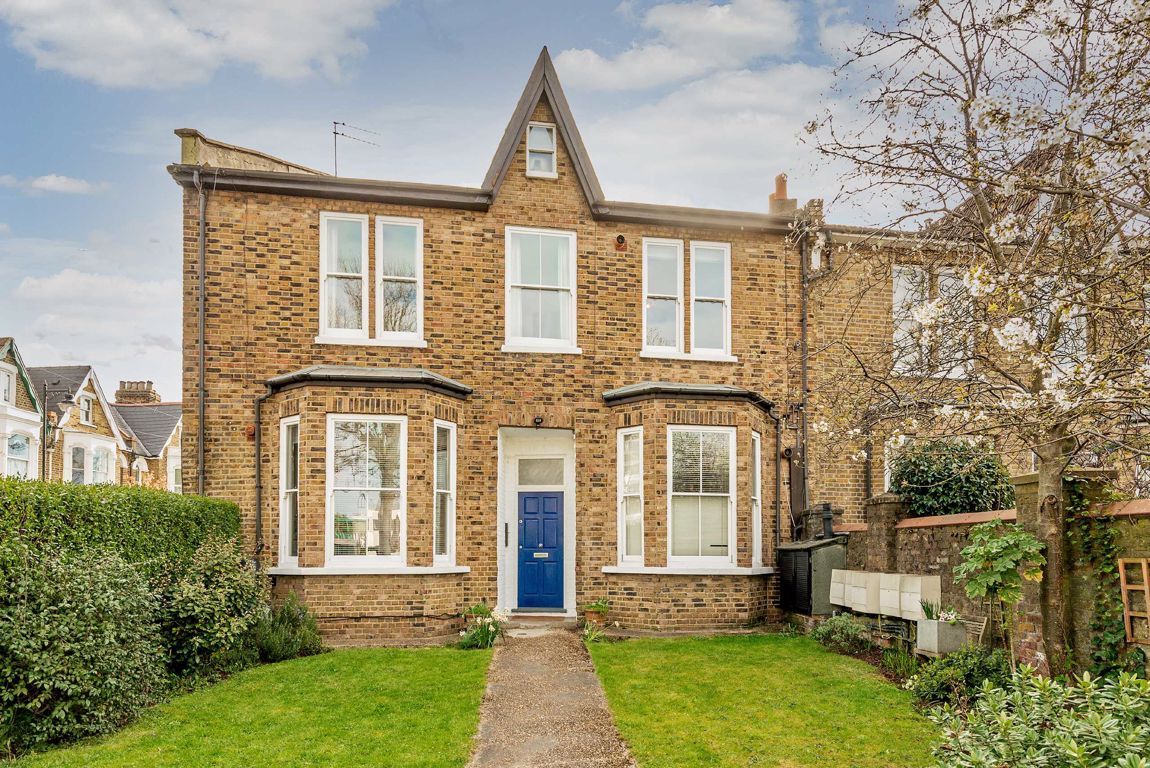 Dartmouth Park Hill, London N19  