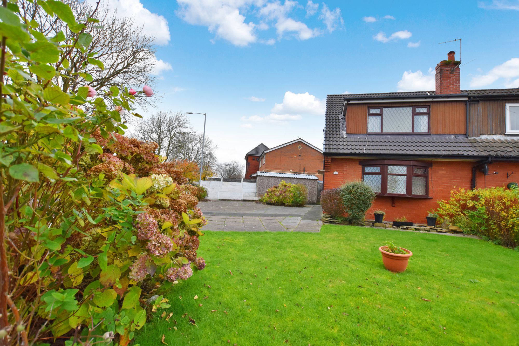 2 bed semidetached bungalow for sale in Elm Road, Little Lever, Bolton BL3 Zoopla