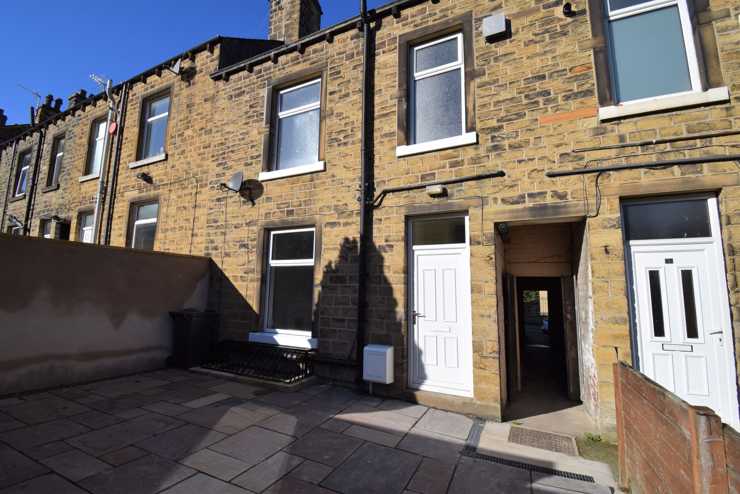 2 bed end terrace house for sale in Cross Lane, Primrose Hill