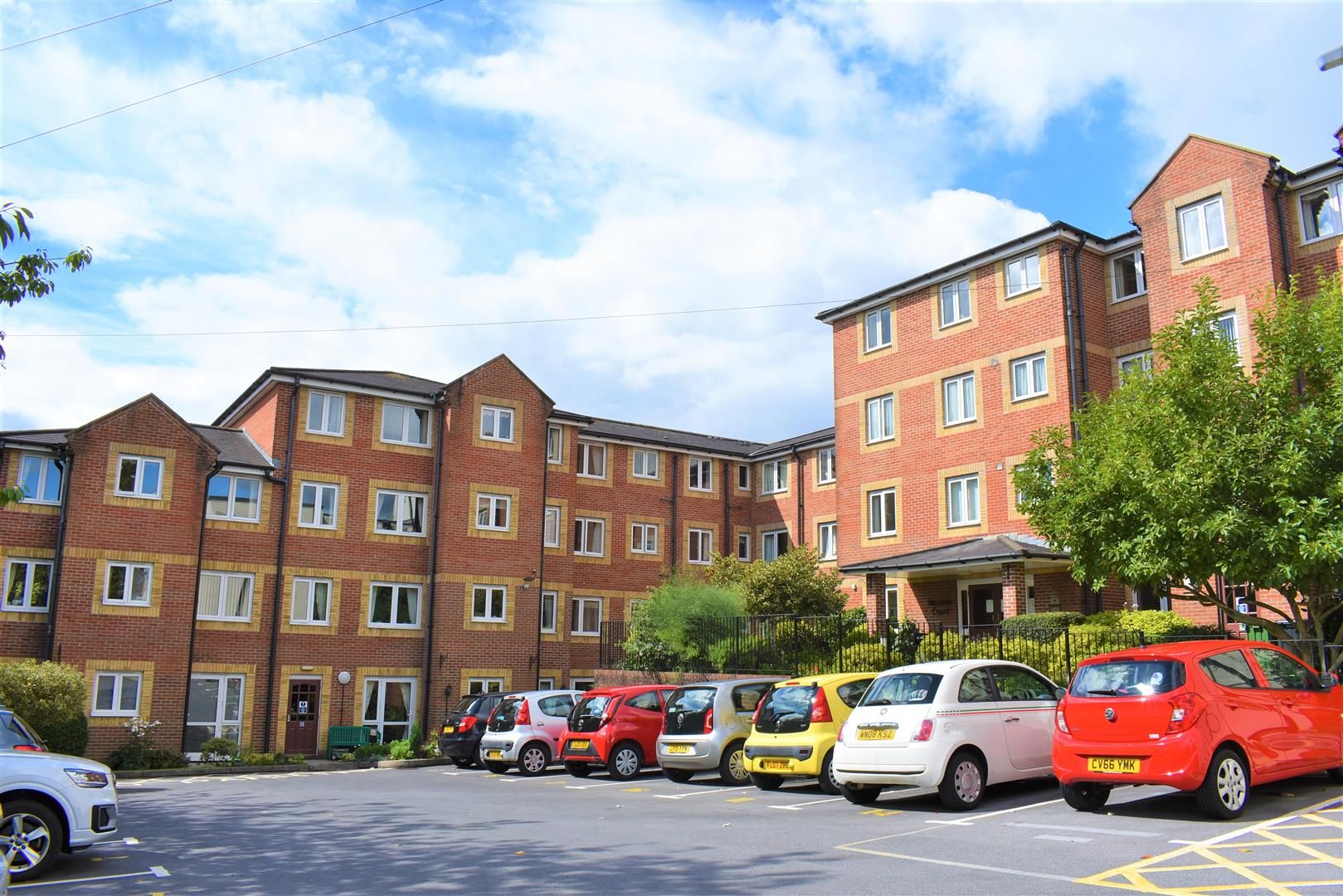 1 bed flat for sale in Maxime Court, Sketty, Swansea SA2 Zoopla