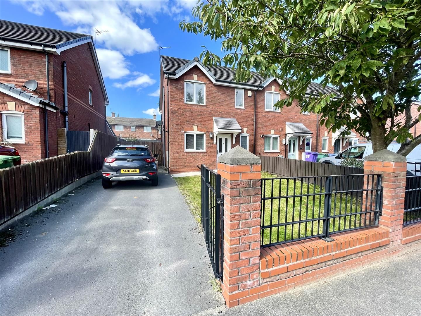 3 bed semidetached house for sale in Lee Park Avenue, Gateacre