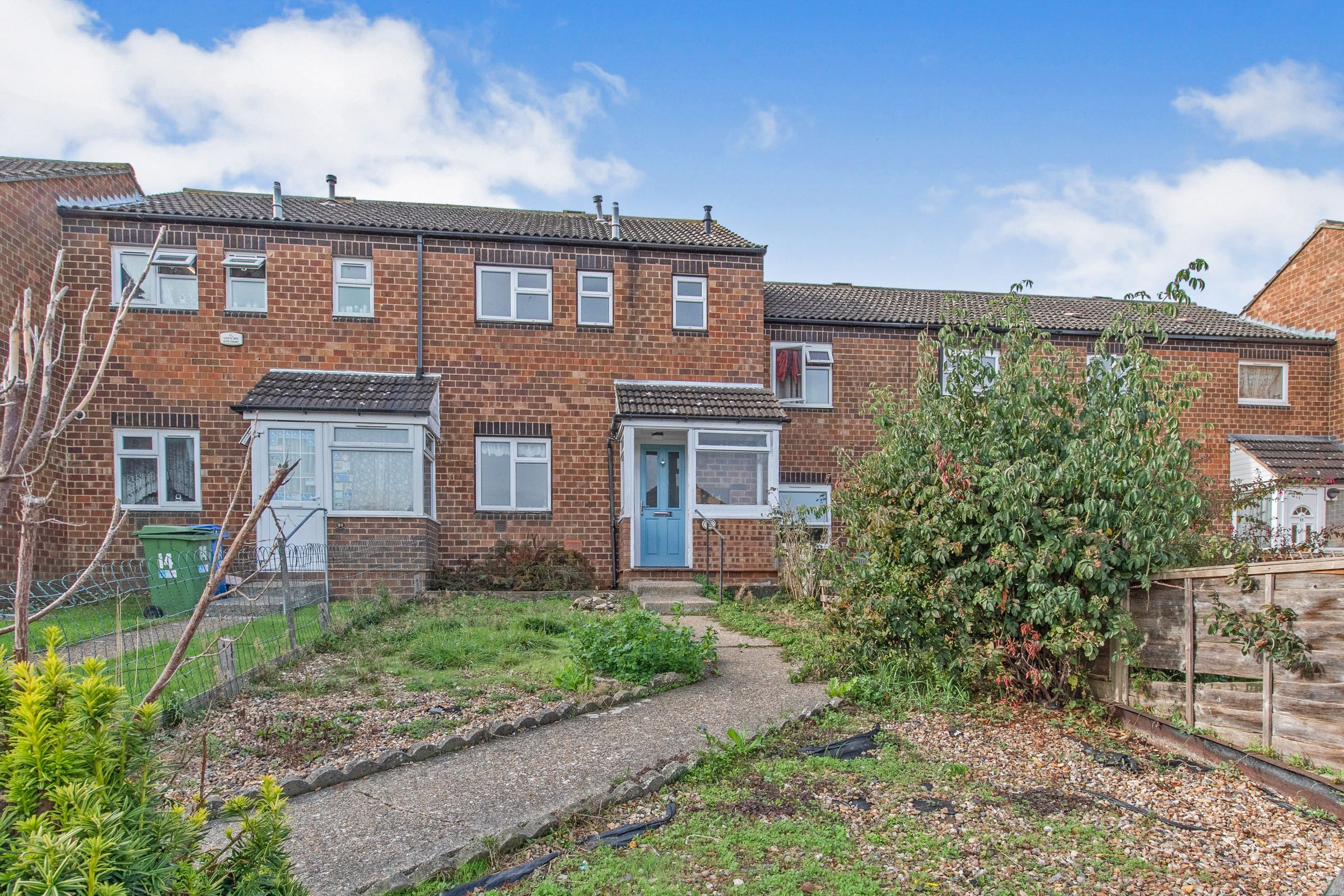 3 bed terraced house for sale in Goldfinch Close, Faversham ME13 Zoopla