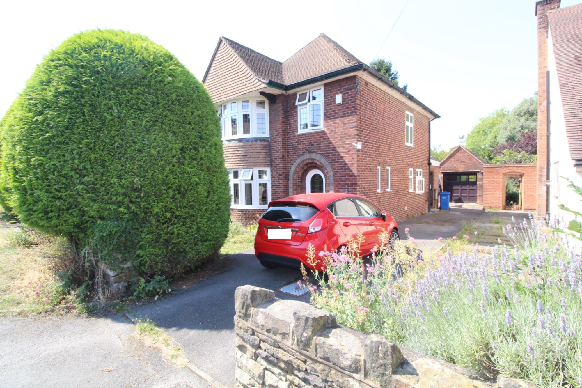 3 bed detached house for sale in Hillcrest Road, Hasland, Chesterfield