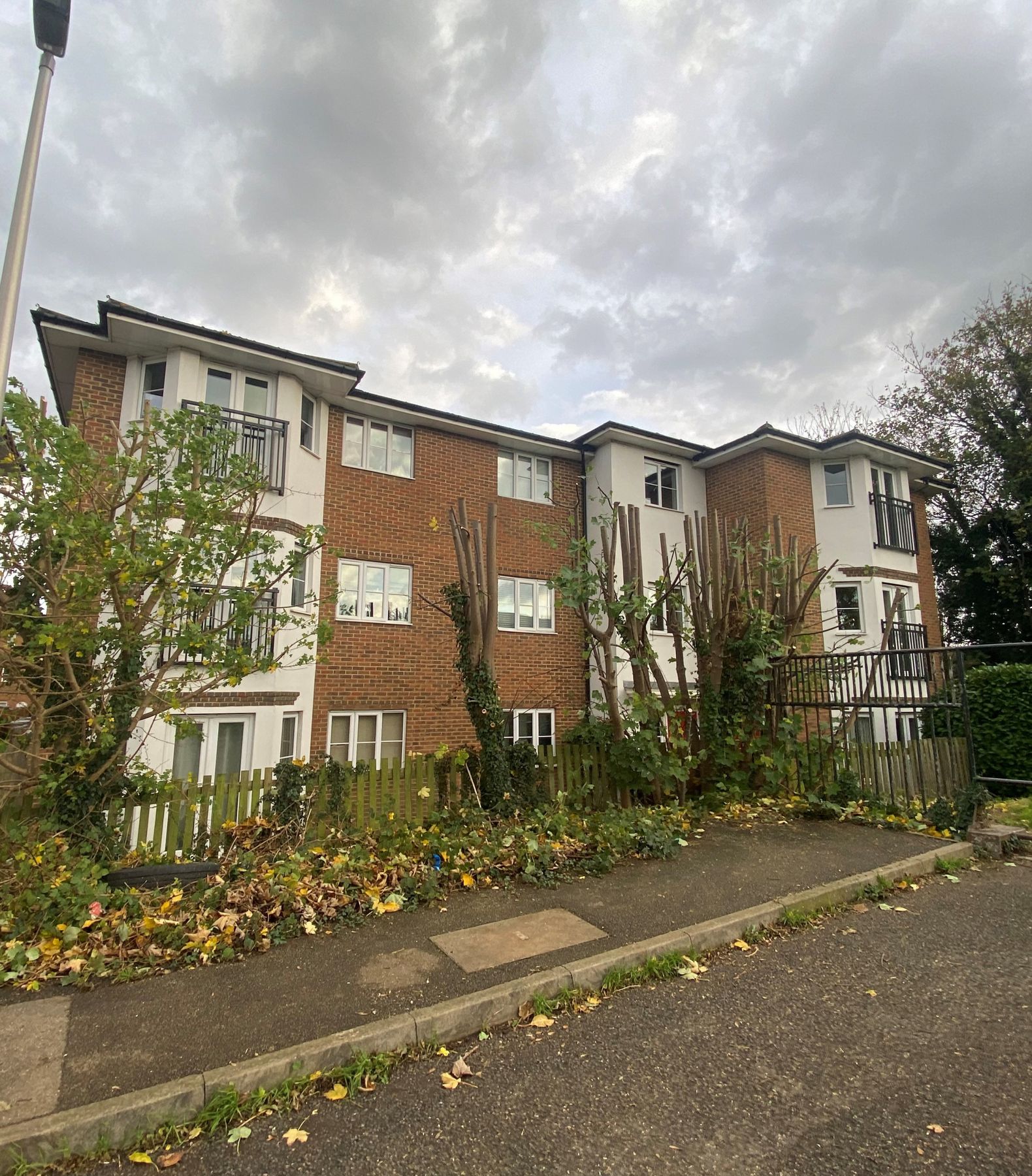 2 bed flat for sale in Castlemaine Avenue, Gillingham ME7 Zoopla