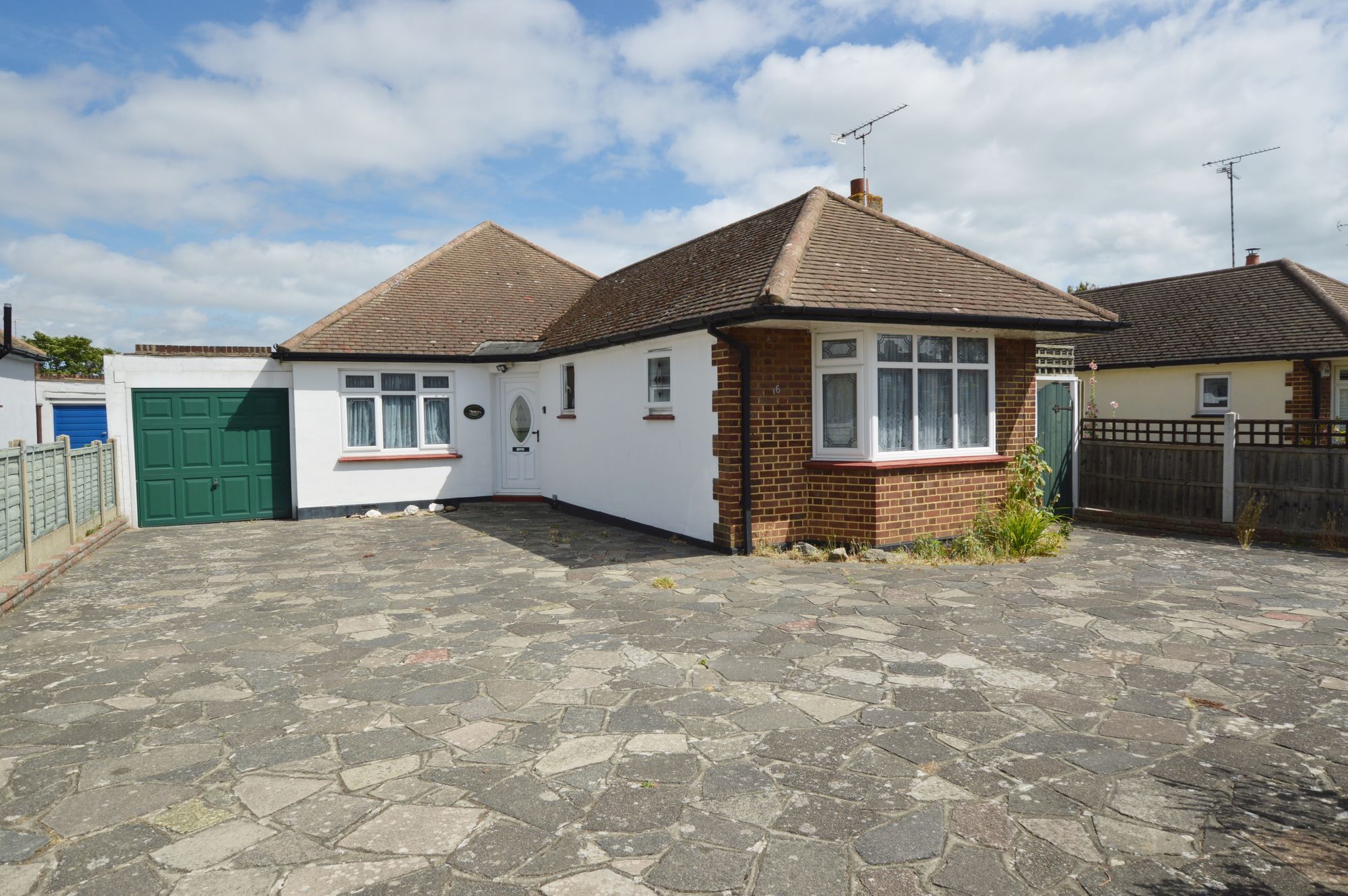 3 bed detached bungalow for sale in Wick Chase, SouthendOnSea SS2