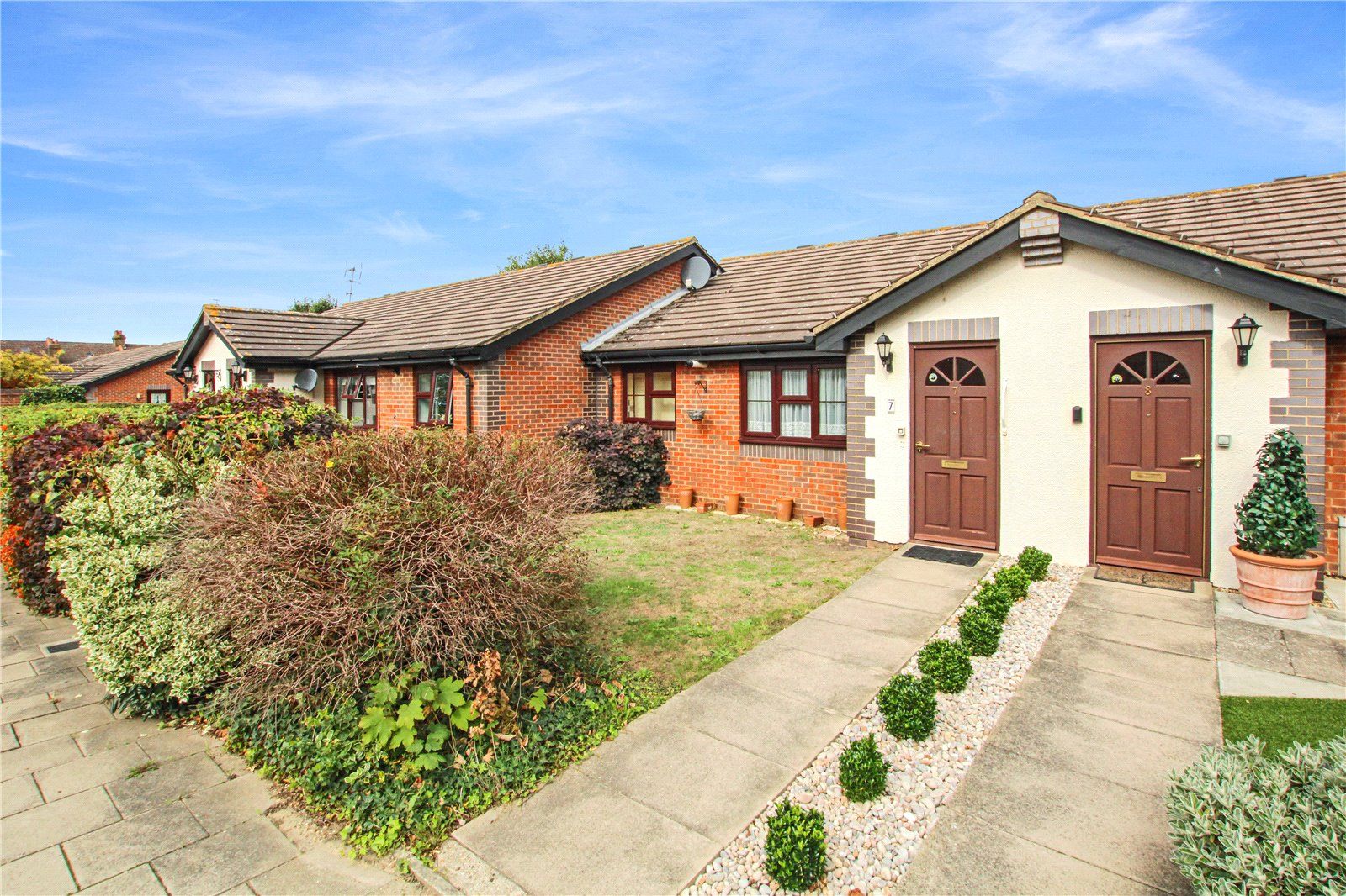 2 bed bungalow for sale in Friars Mews, London SE9 Zoopla