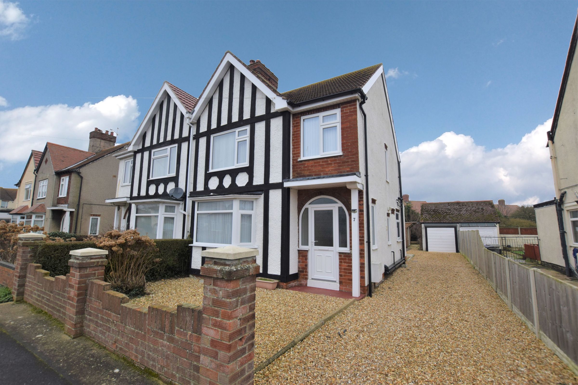 3 bed semidetached house for sale in Seathorne Crescent, Skegness PE25