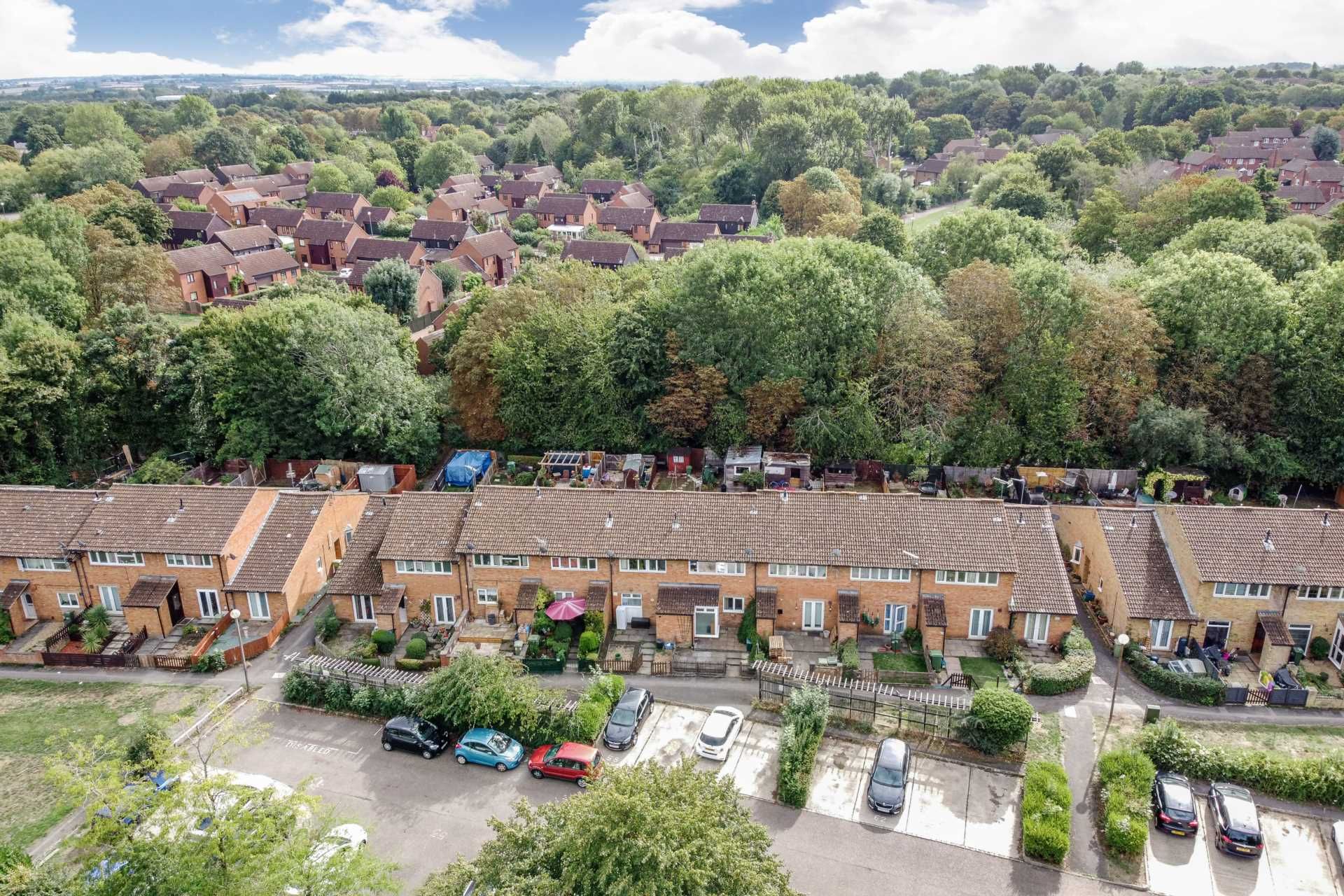 3 bed terraced house for sale in Church Lees, Great Linford MK14 Zoopla