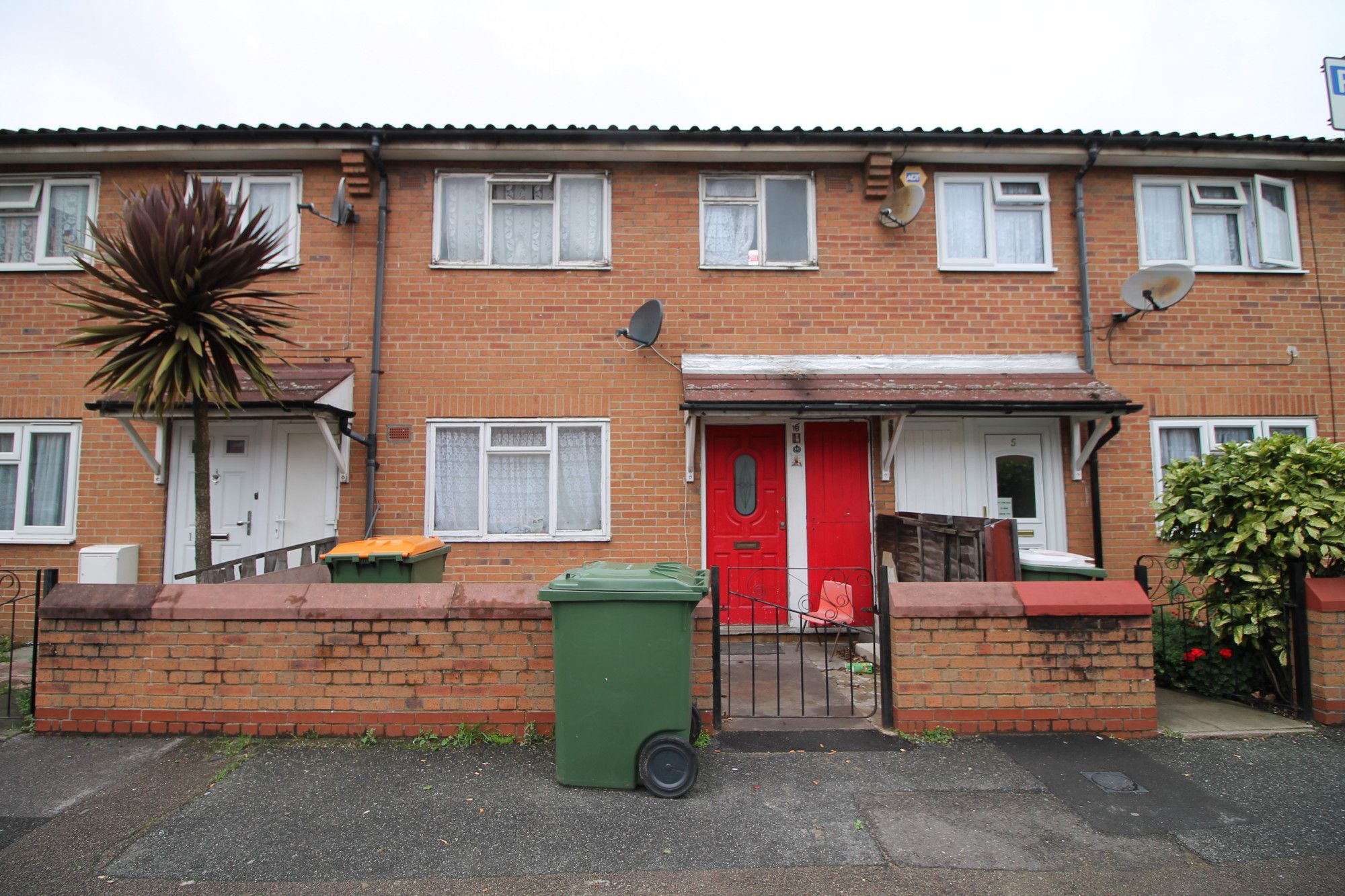 3 bed terraced house for sale in Liverpool Road, London E16 Zoopla
