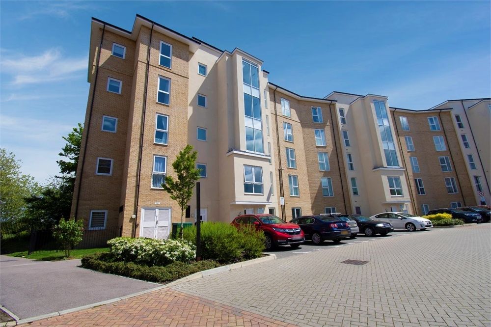 Hunting Place, Hounslow, Greater London TW5  