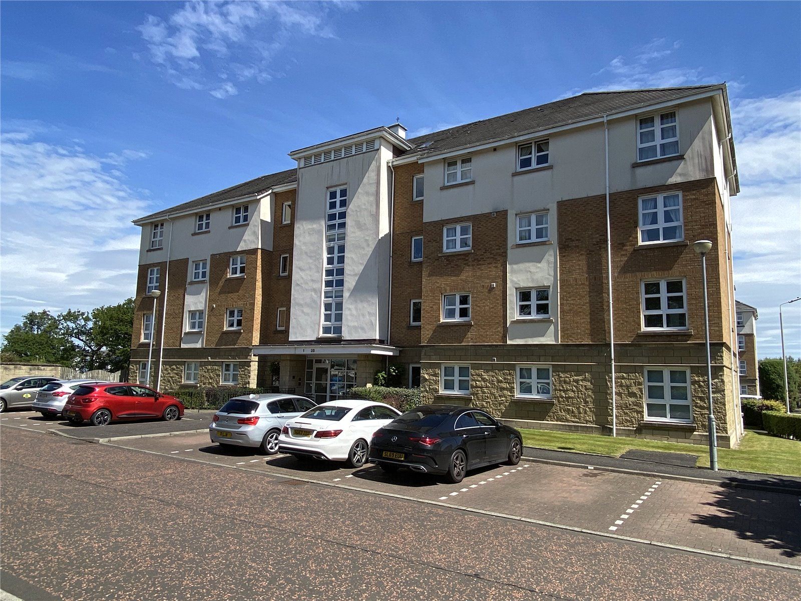 2 bed flat for sale in The Paddock, Hamilton, South Lanarkshire ML3