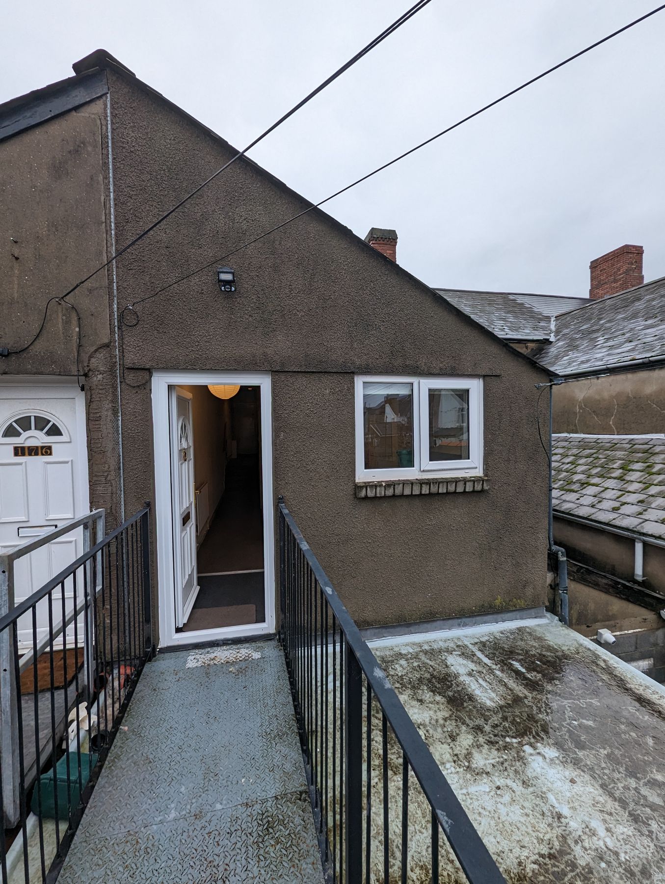 2 bed flat to rent in Holton Road, Barry CF63 Zoopla