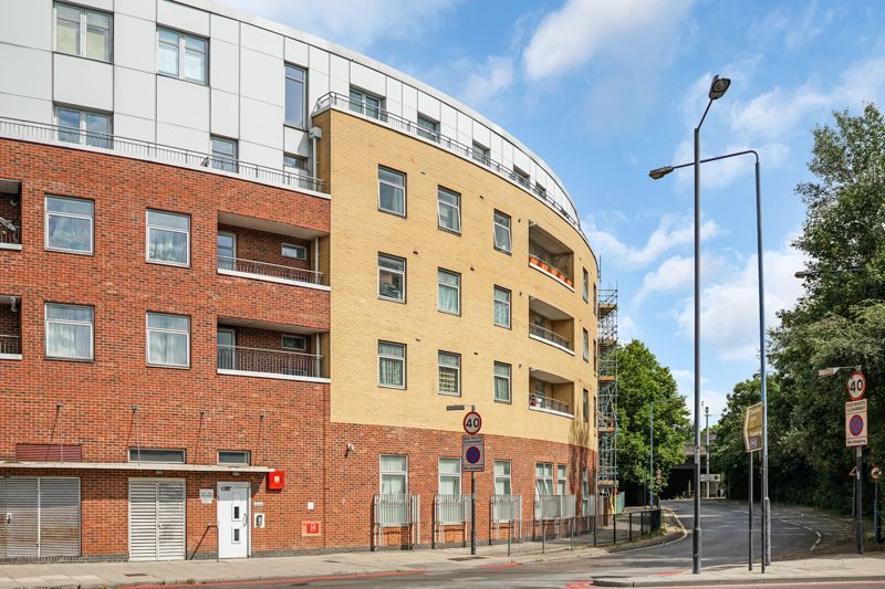 2 bed flat for sale in Wick Road, London E9 Zoopla