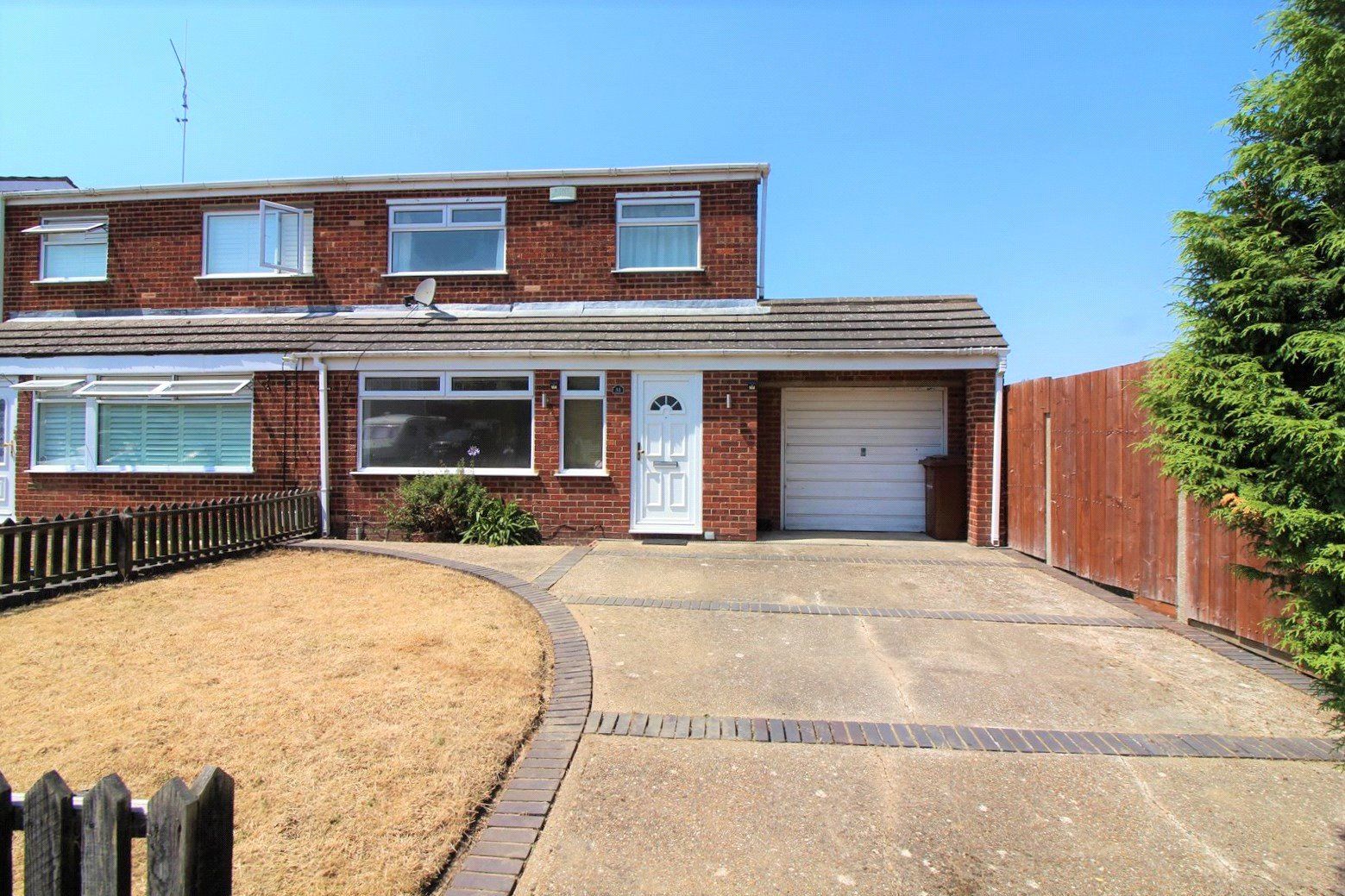 3 bed semidetached house for sale in Hall Road, Lordswood, Kent ME5