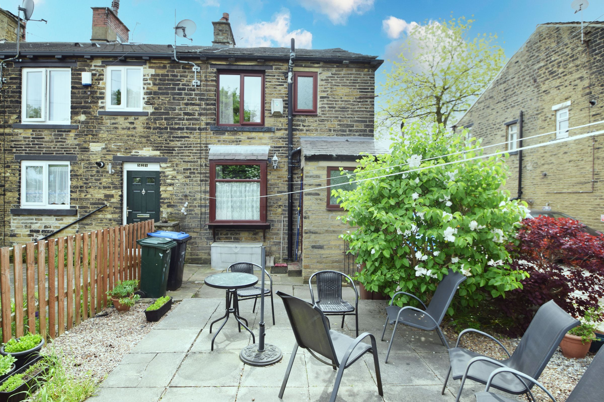 2 bed end terrace house for sale in Rooley Lane, Bradford, West