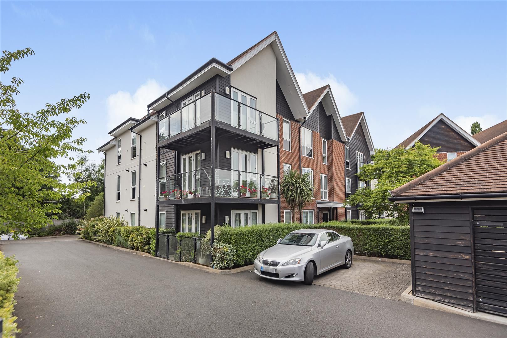 2 bed flat for sale in Drake House, Mill Drive, Ruislip HA4 Zoopla