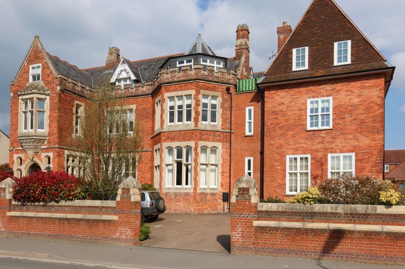 2 bed flat for sale in St. Gabriels, Wantage OX12 Zoopla