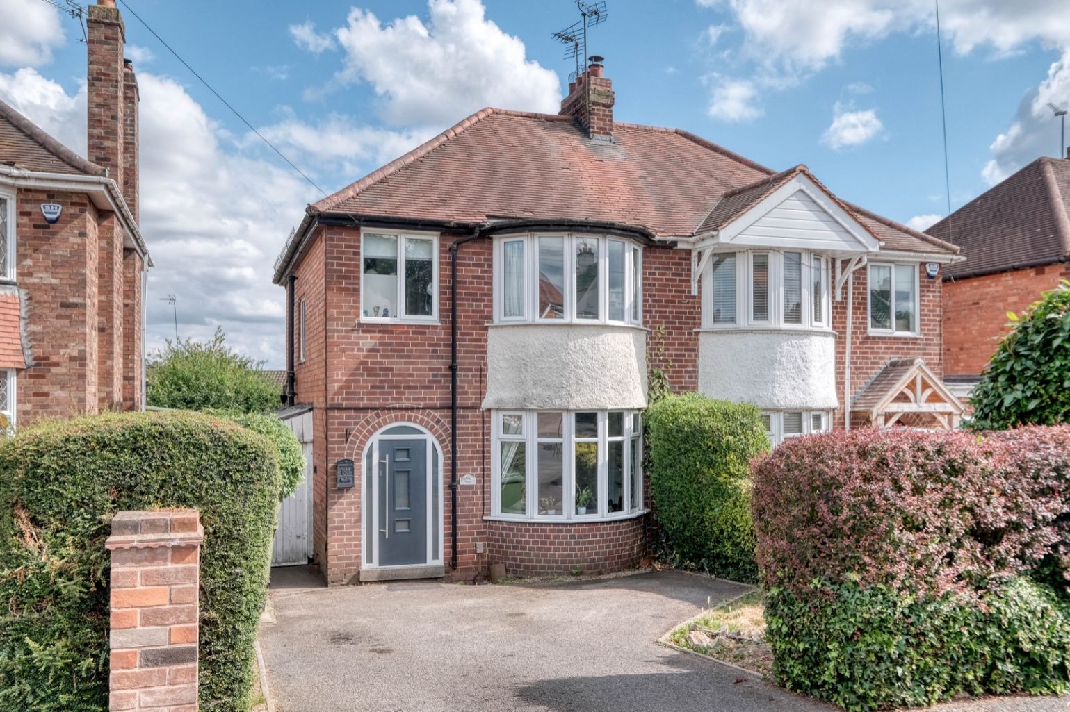 3 Bed Semi detached House For Sale In The Meadway Headless Cross 3 Bed Semi detached House For Sale In The Meadway Headless Cross