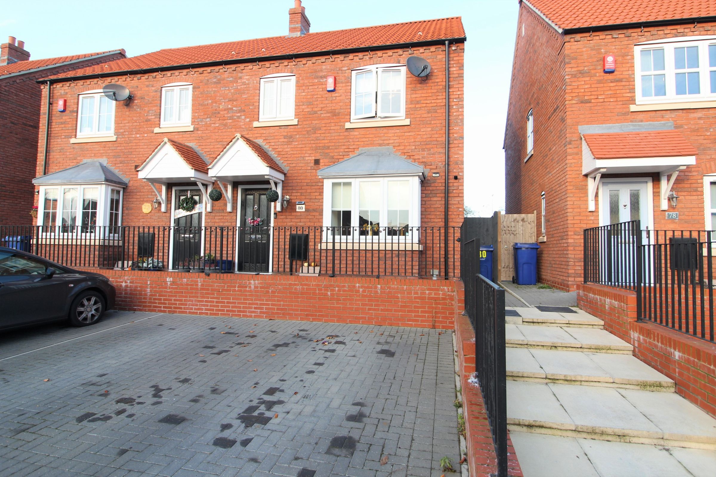 3 bed semidetached house for sale in Bob Rainsforth Way, Gainsborough