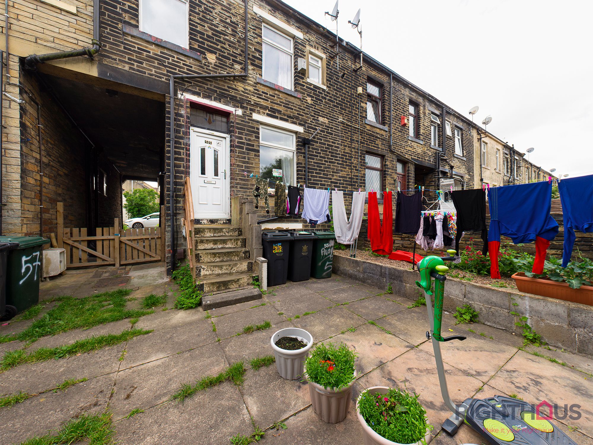 3 bed terraced house for sale in Halstead Place, Great Horton, Bradford