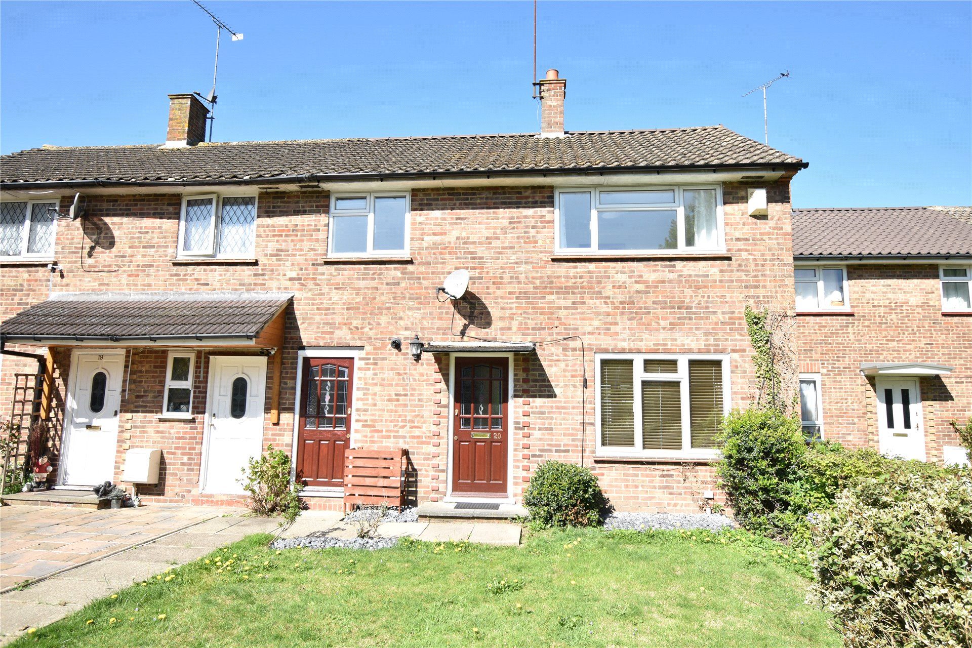 3 bed terraced house for sale in Brook Green, Bracknell, Berkshire RG42