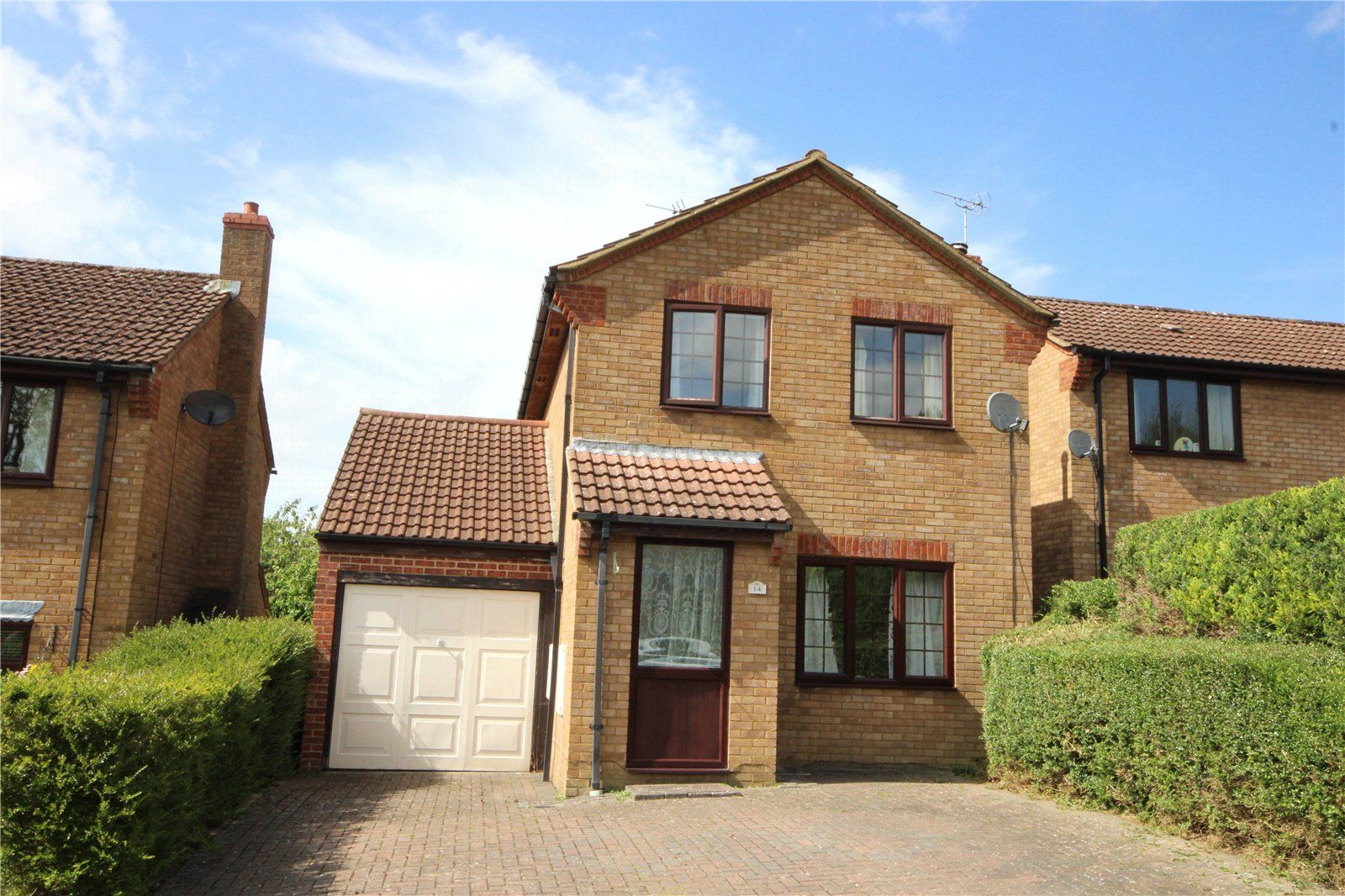 3 bed detached house to rent in Ayrshire Close, Shaw, Swindon
