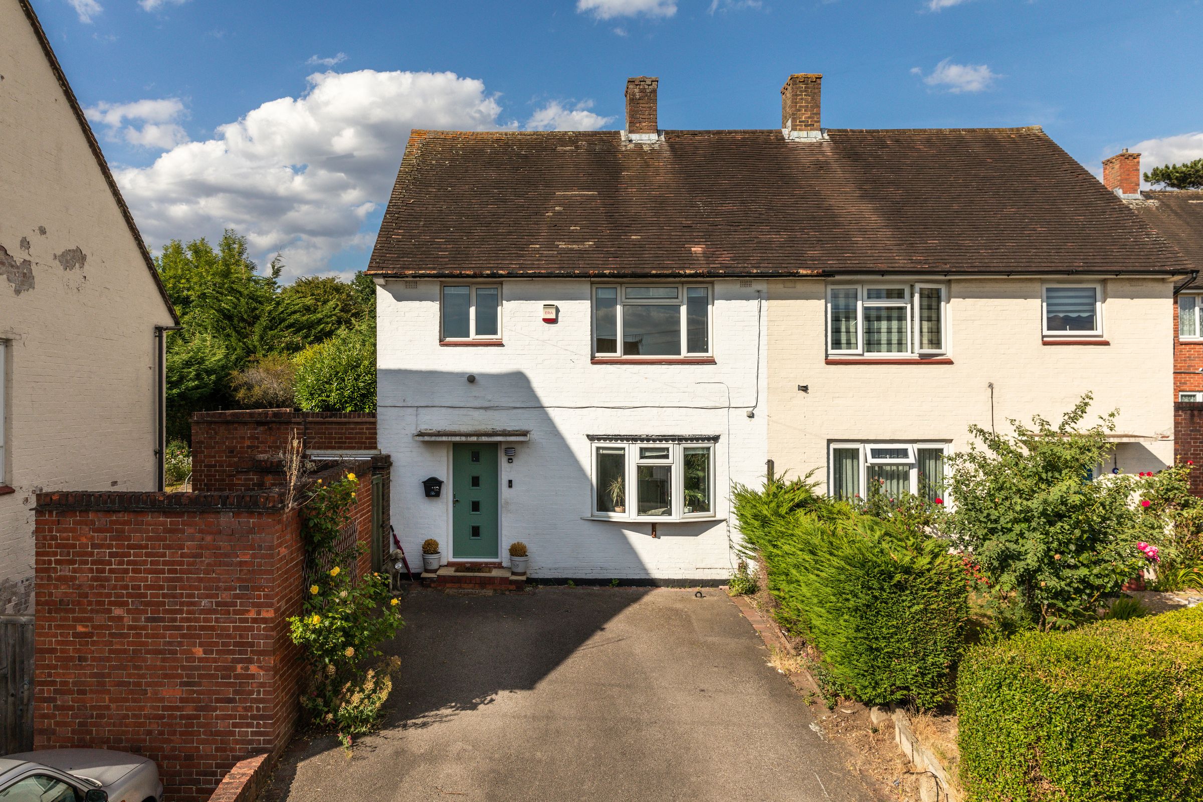 3 bed semidetached house for sale in Danescourt Crescent, Sutton SM1