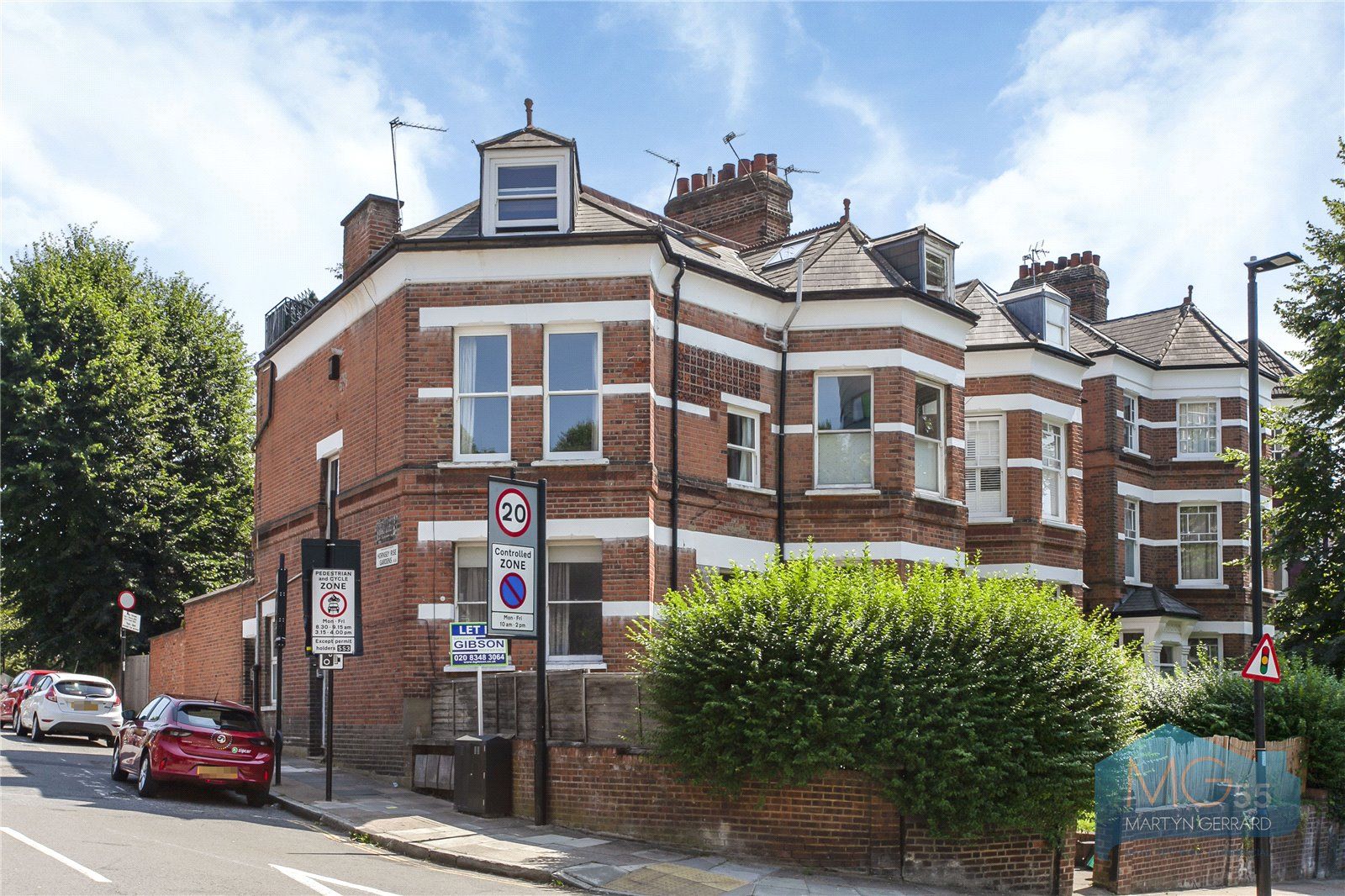 Hornsey Rise, Crouch End Borders, London N19  