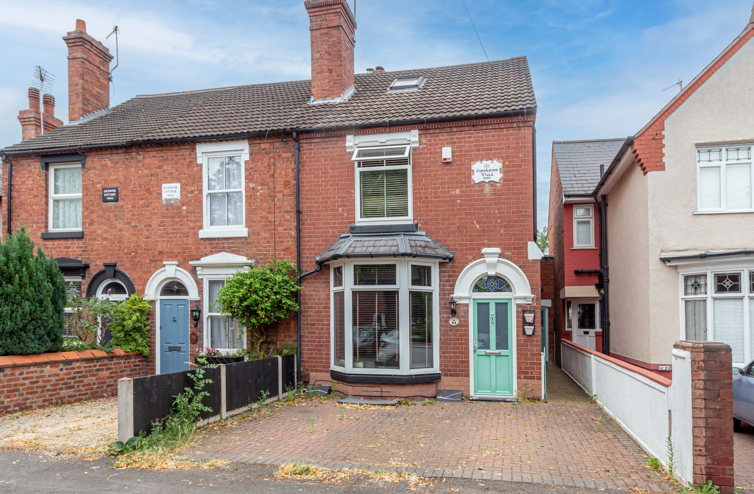 3 bed semidetached house for sale in Neville Avenue, Kidderminster