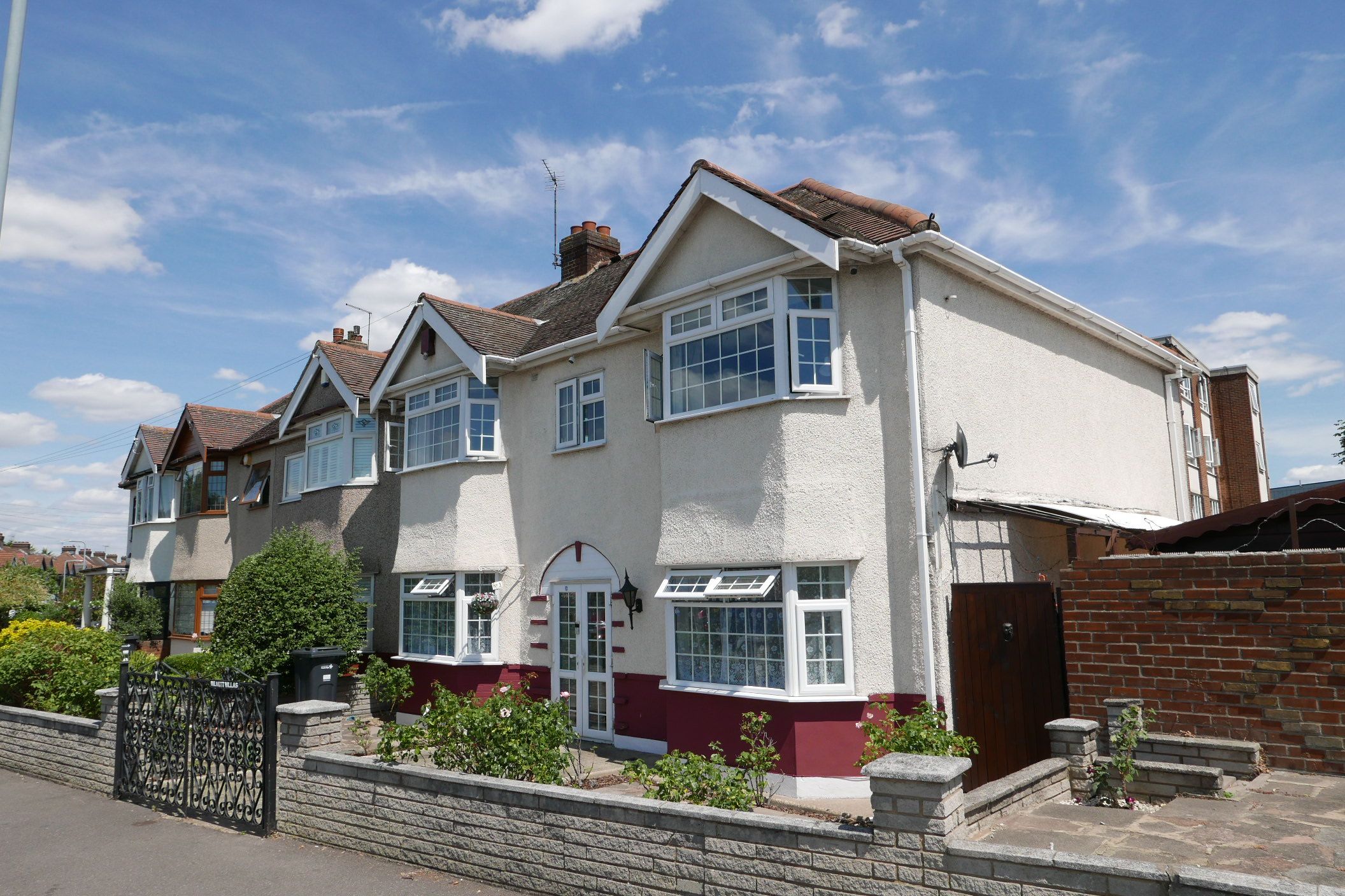 5 bed end terrace house for sale in Eccleston Crescent, Goodmayes RM6 Zoopla