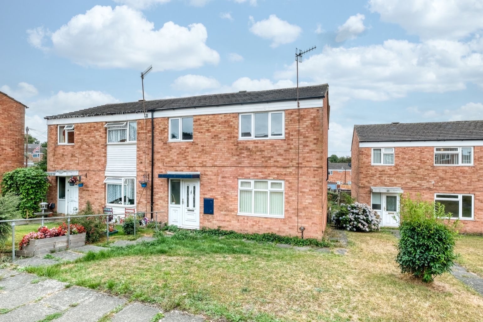3 bed semidetached house for sale in Shelley Close, Catshill