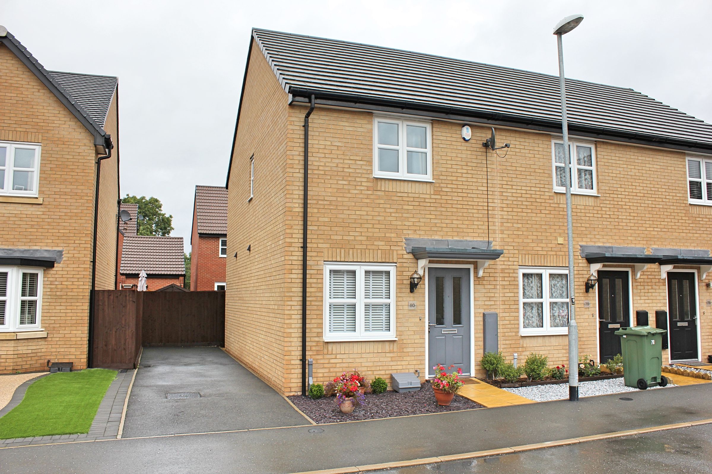 2 bed end terrace house to rent in Meteor Way, Whetstone, Leicester LE8