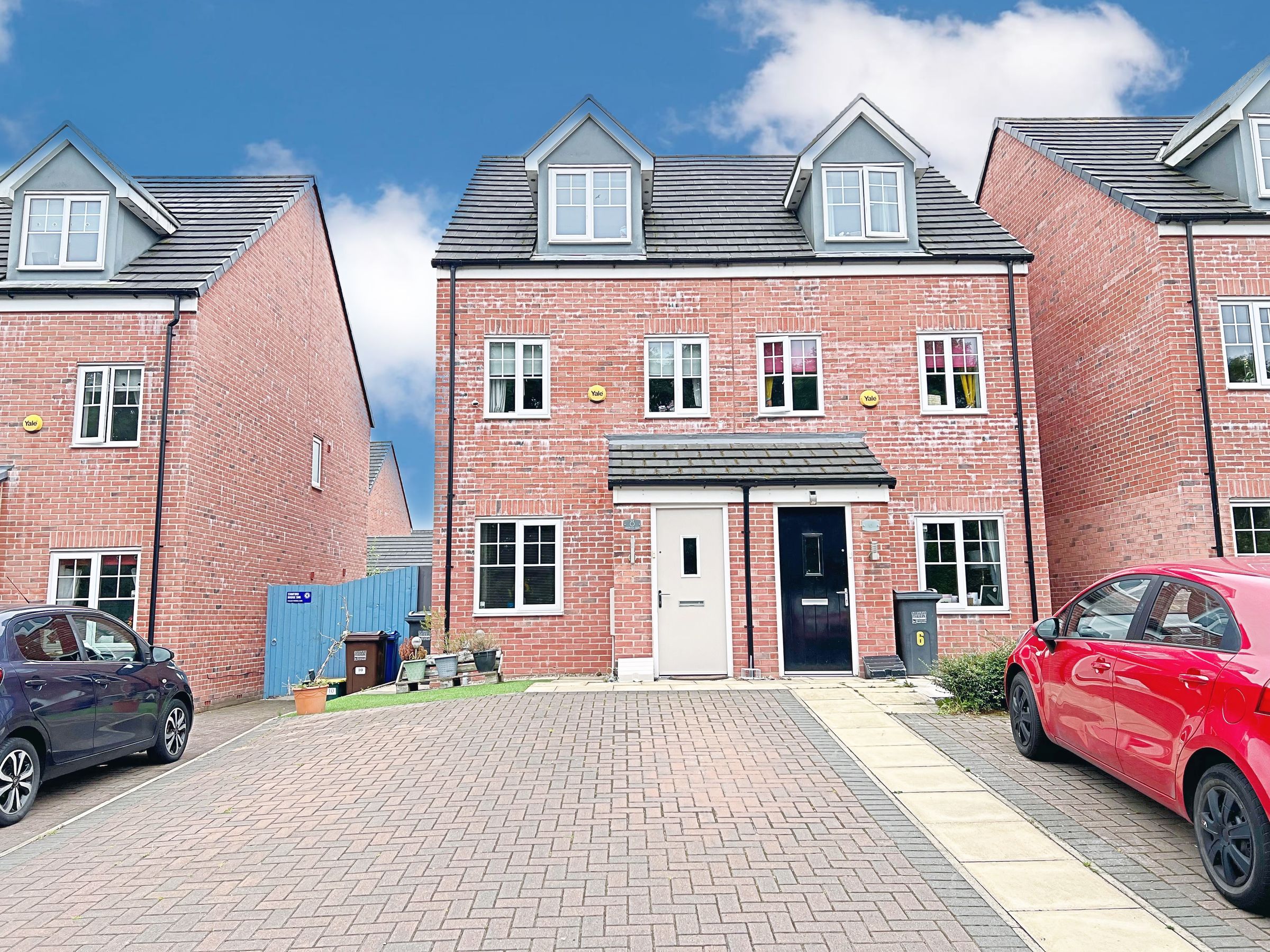 3 bed semidetached house for sale in Applewood Close, Bamber Bridge