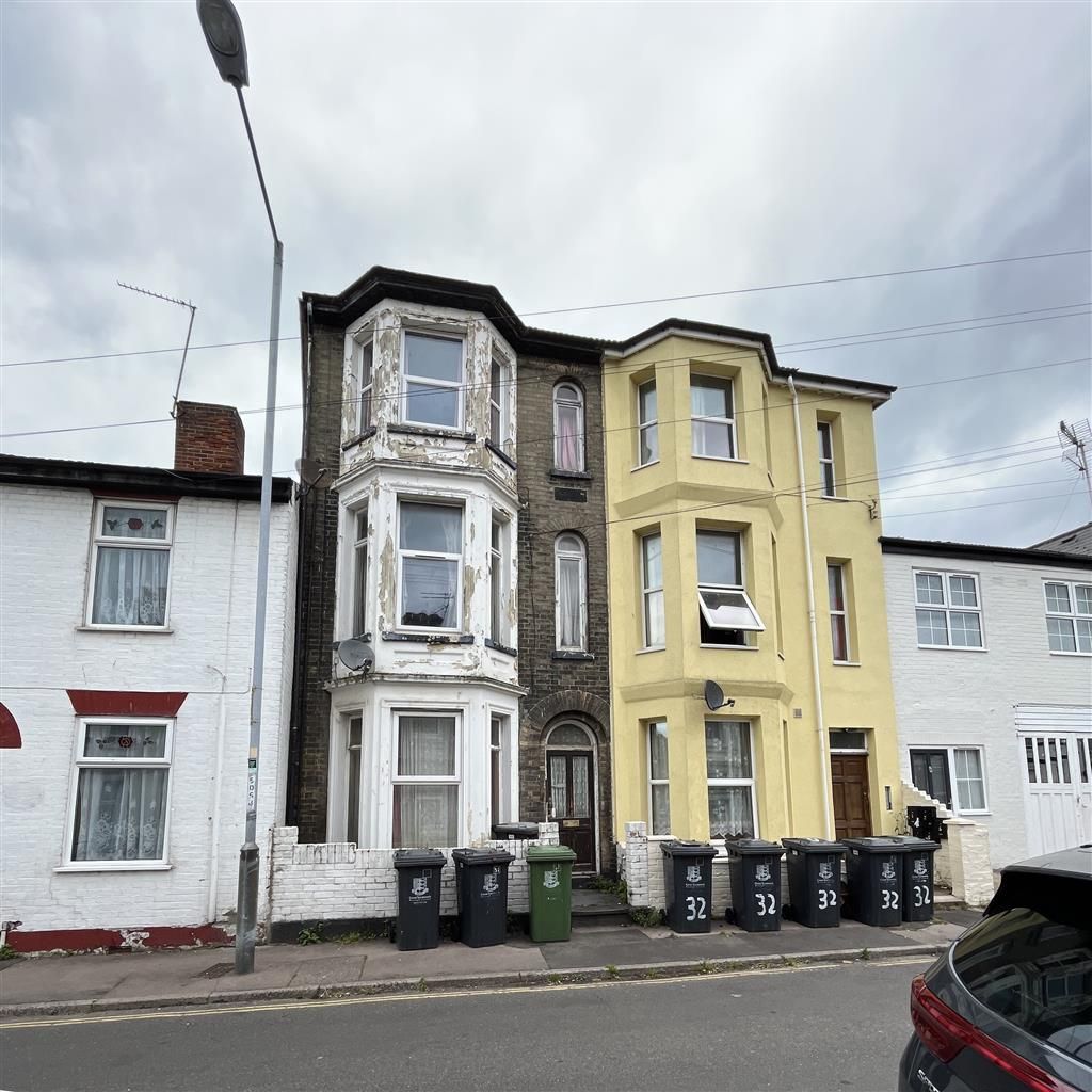 3 bed block of flats for sale in York Road, Great Yarmouth NR30 Zoopla