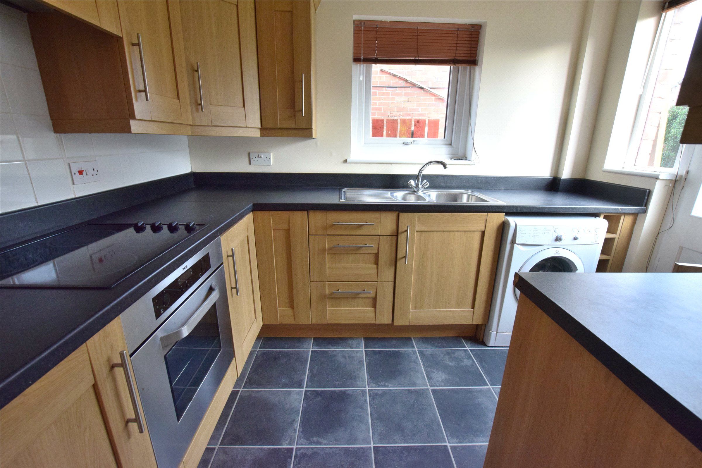 2 bed semidetached house to rent in Rectory Road, Felling, Gateshead
