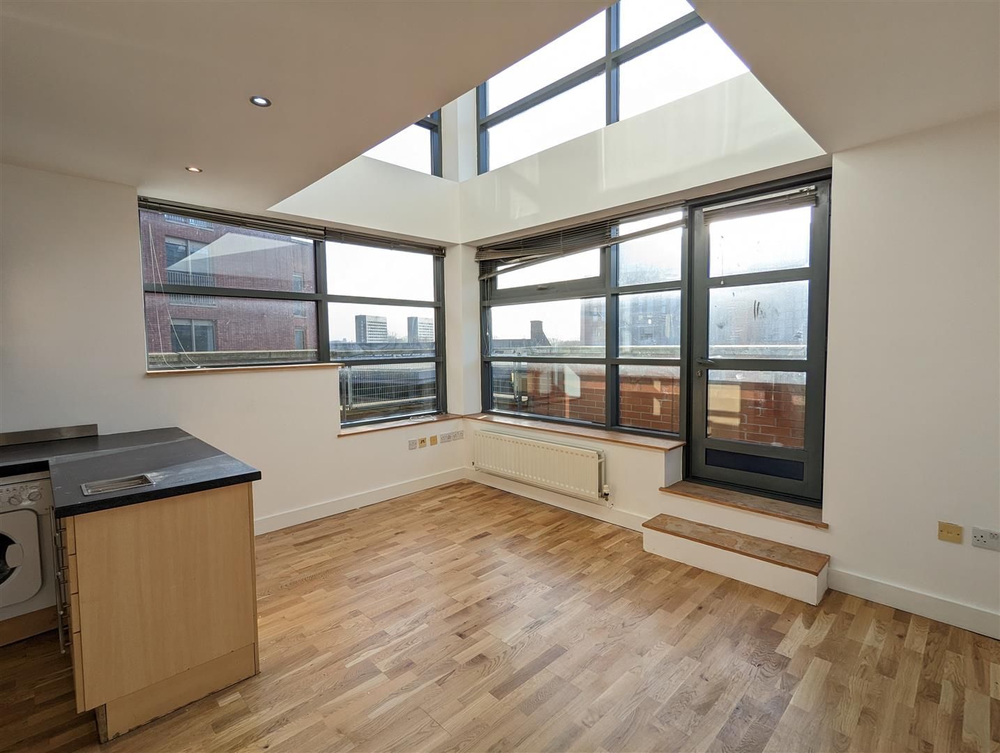 2 bed flat to rent in Mere House, Ellesmere Street, Castlefield