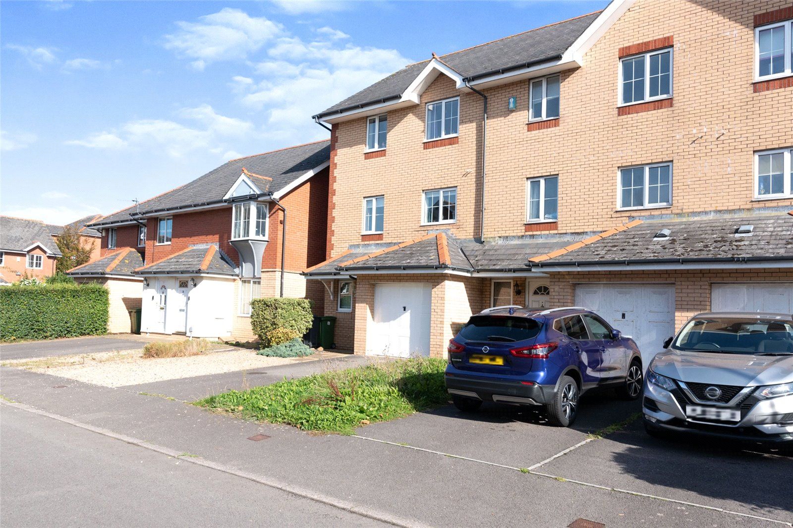 4 bed town house for sale in Kestell Drive, Cardiff, Caerdydd CF11 Zoopla