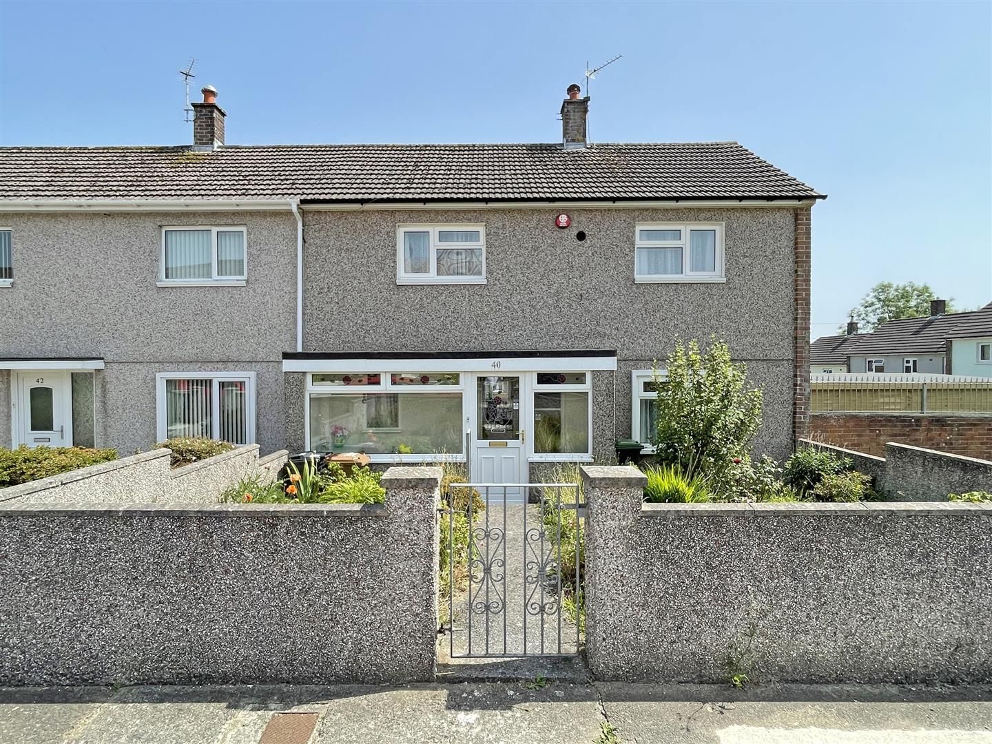 2 bed end terrace house for sale in Rockfield Avenue, Southway