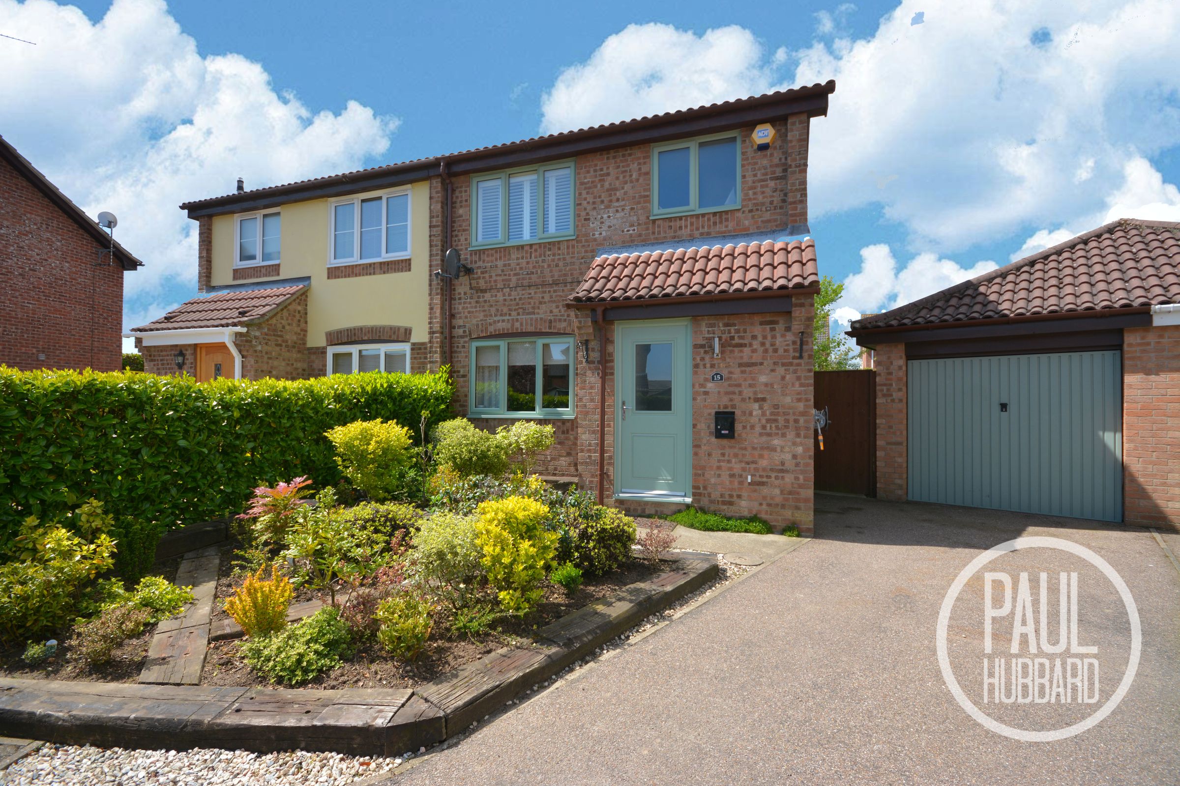 3 bed semidetached house for sale in Fen Green Close, Oulton