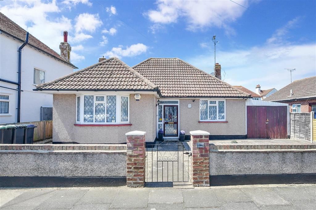2 bed detached bungalow for sale in Selsea Avenue, Herne Bay, Kent CT6