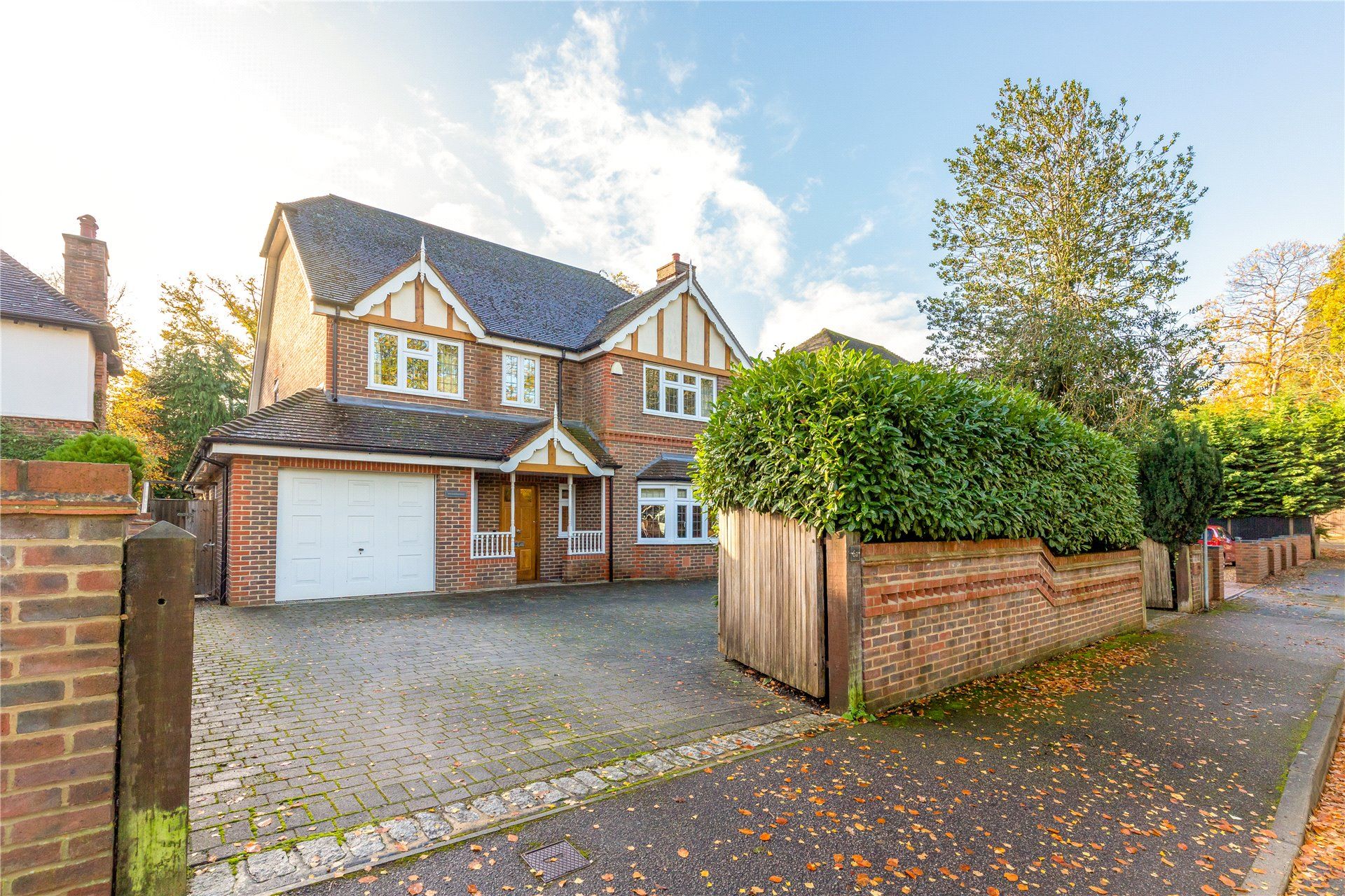 5 bed detached house for sale in Pirbright Road, Farnborough, Hampshire