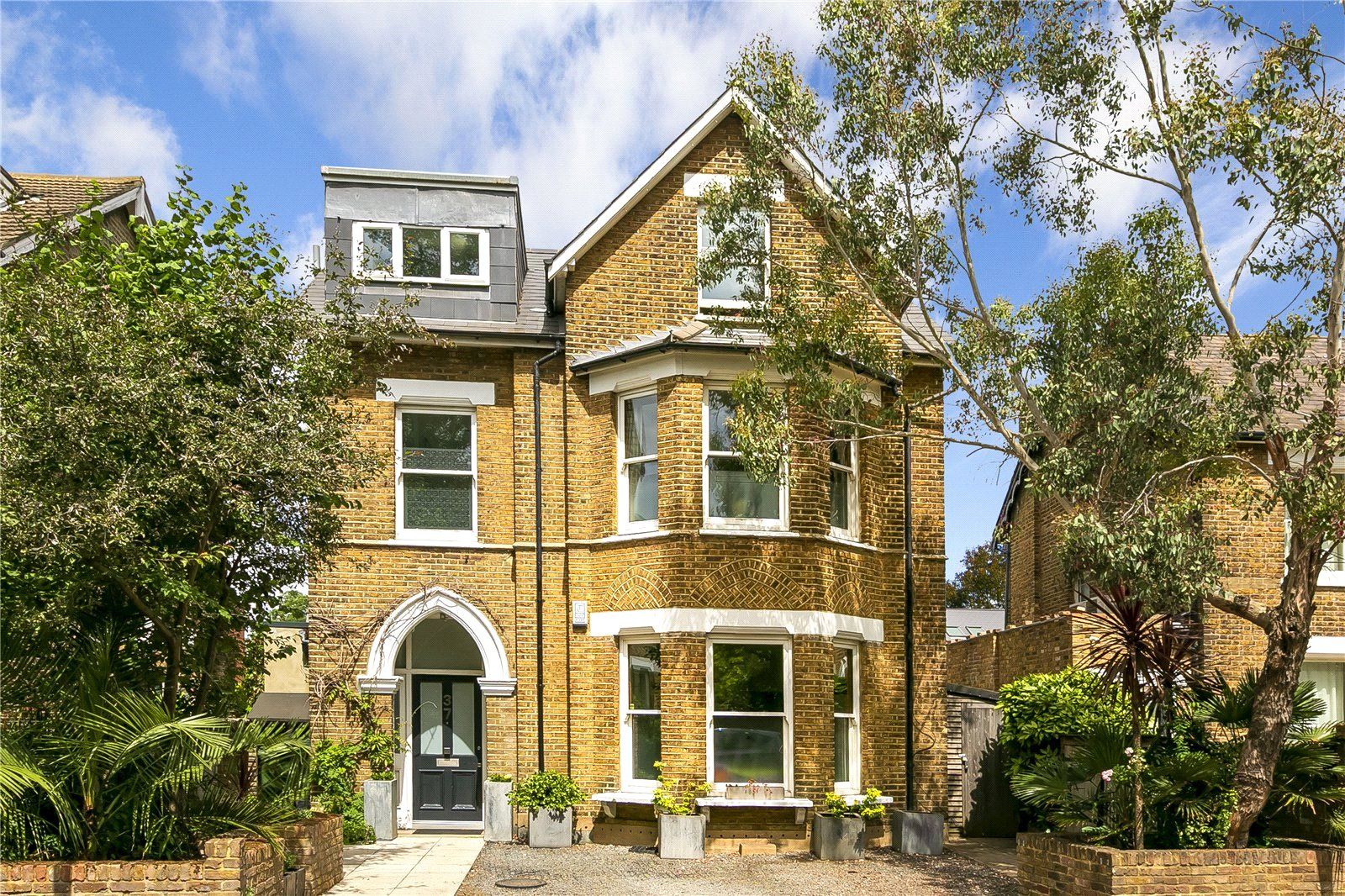 3 bed detached house to rent in Mortlake Road, Kew, Surrey TW9 Zoopla